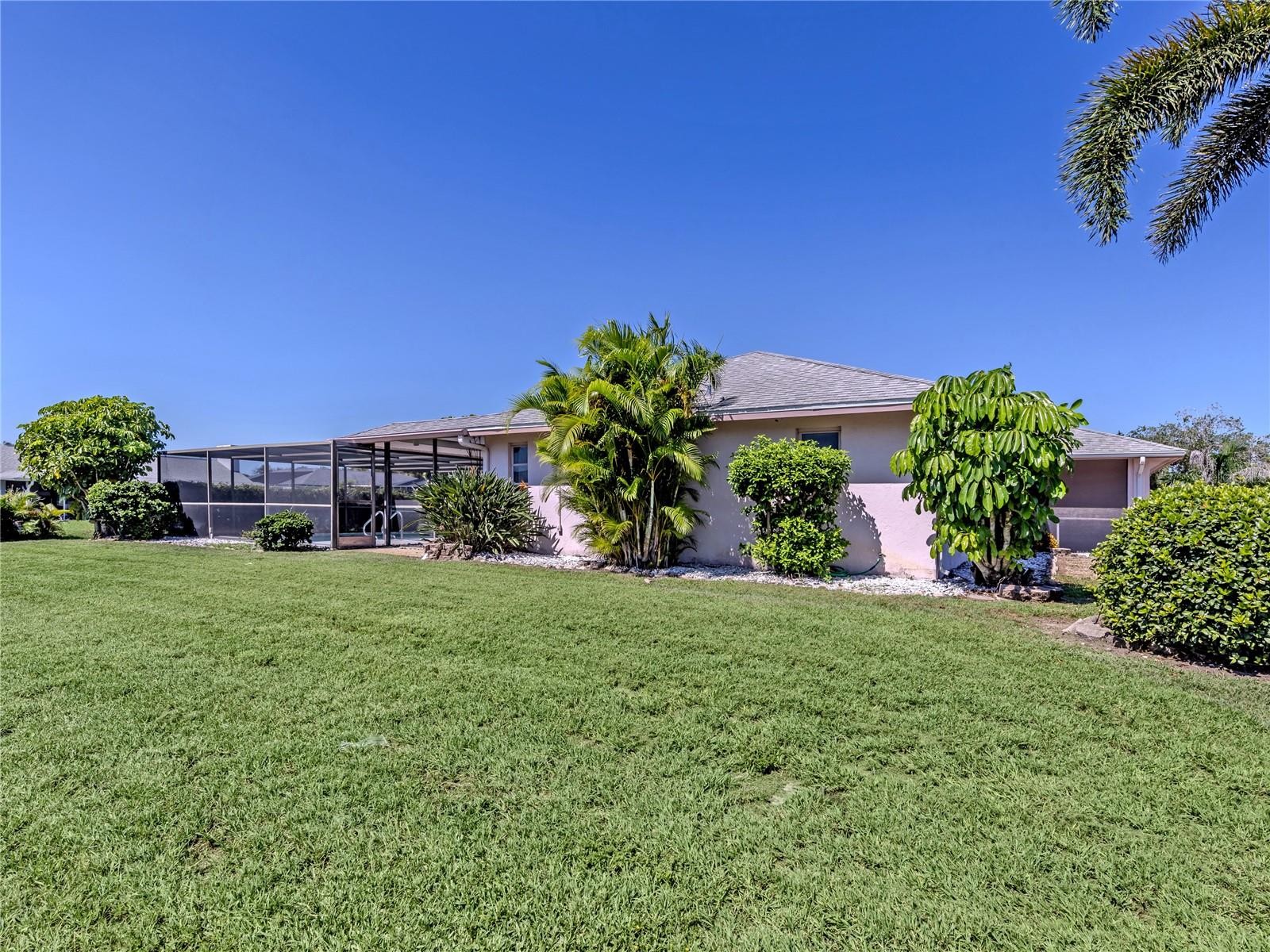 1612 VIKKI CT