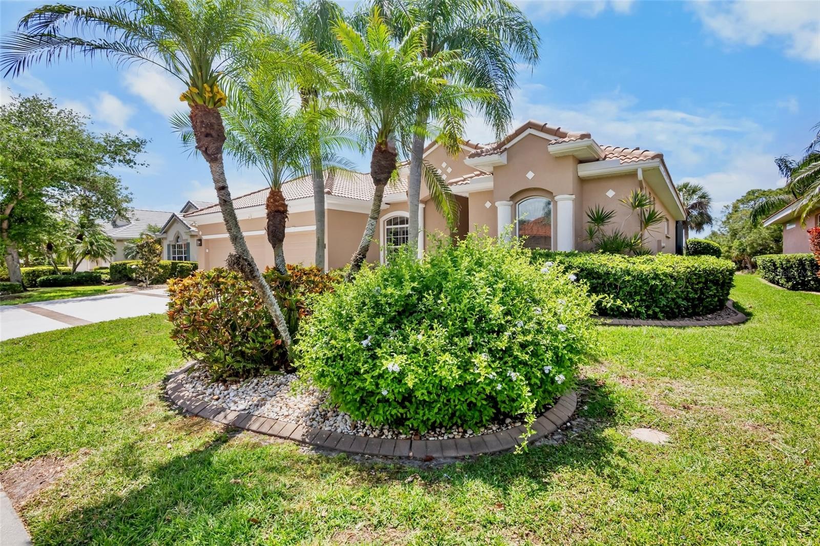 4968 SABAL LAKE CIR