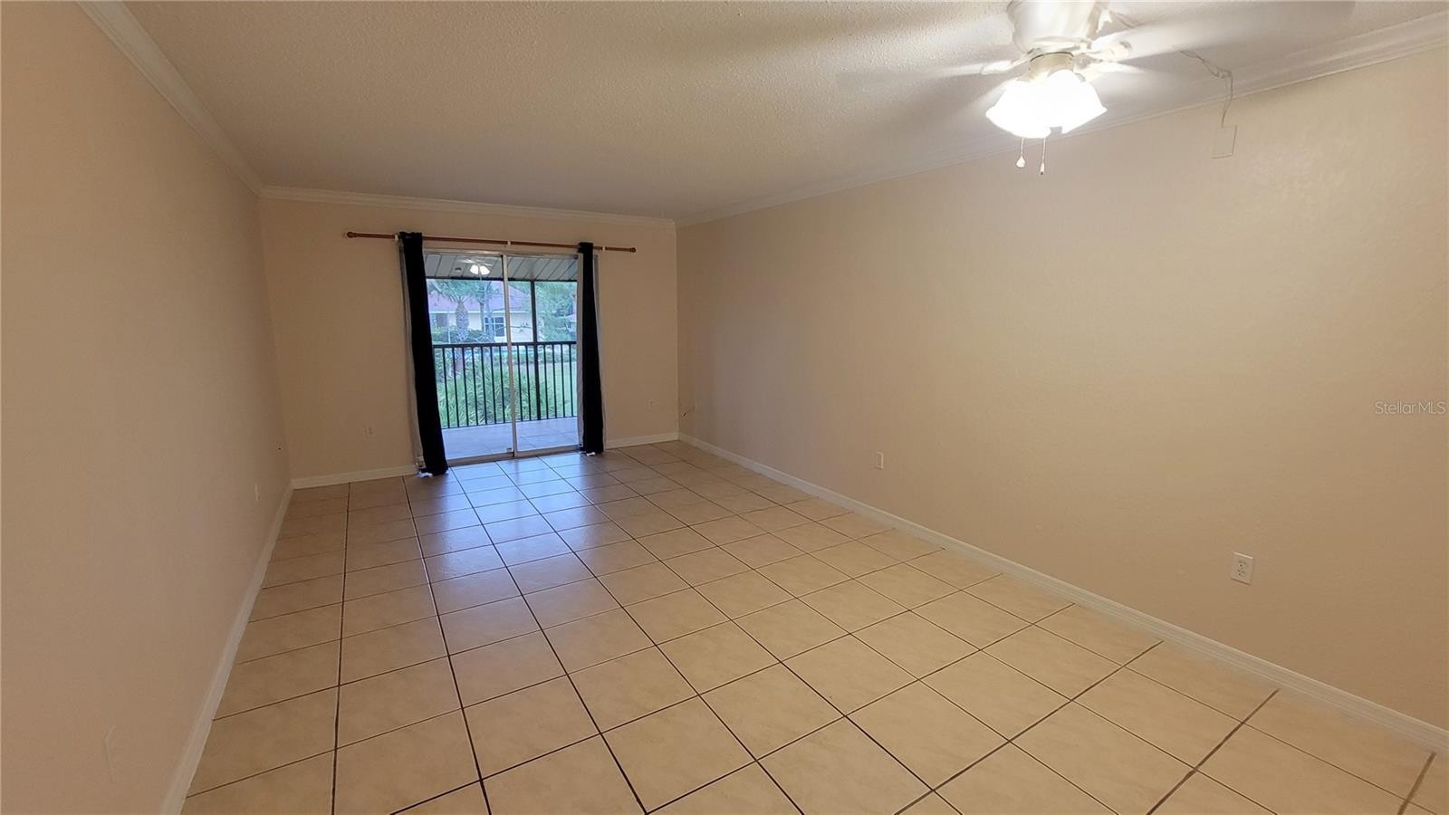 960 LACOSTA CIR #2