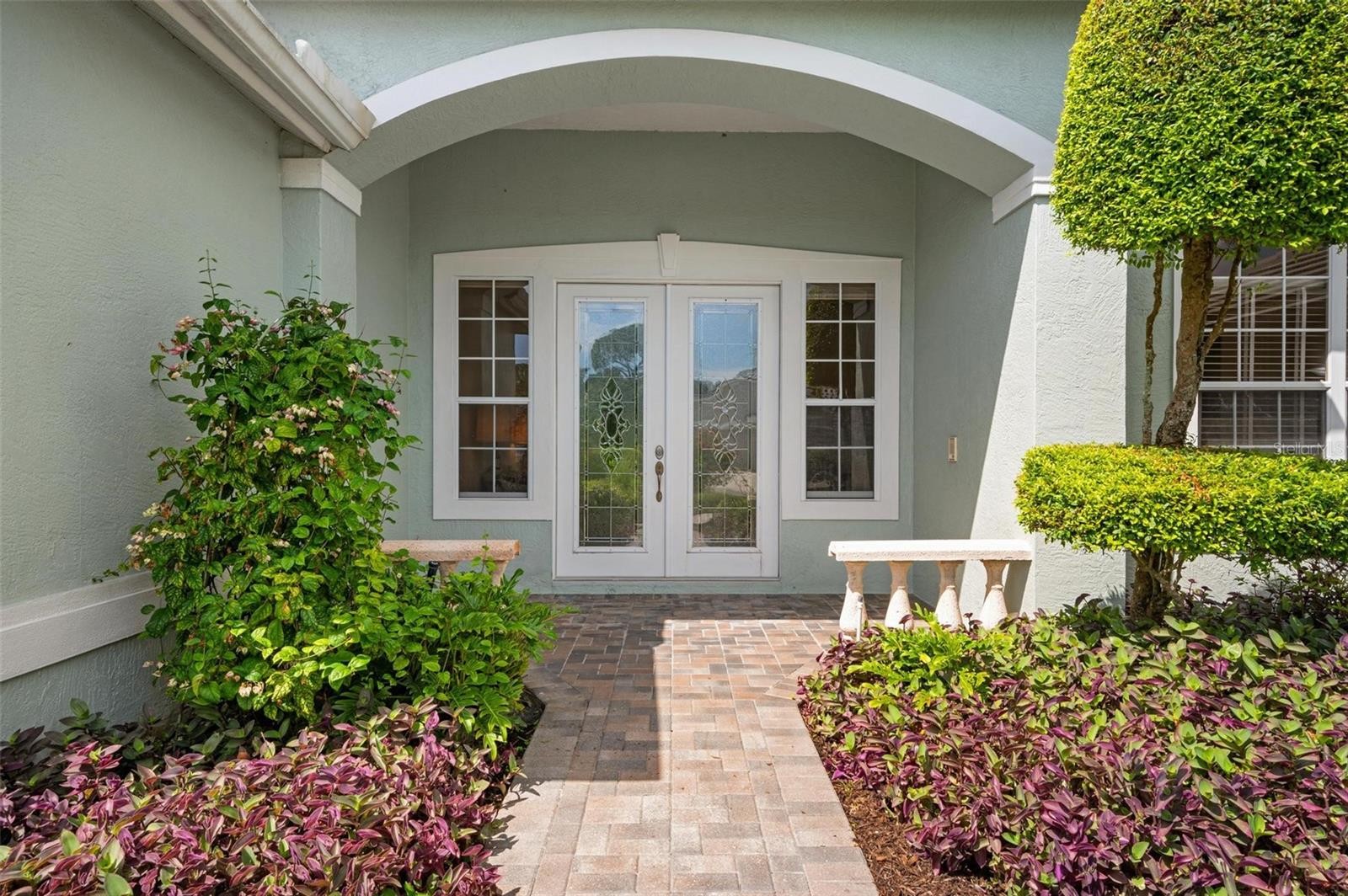 5249 FAR OAK CIR