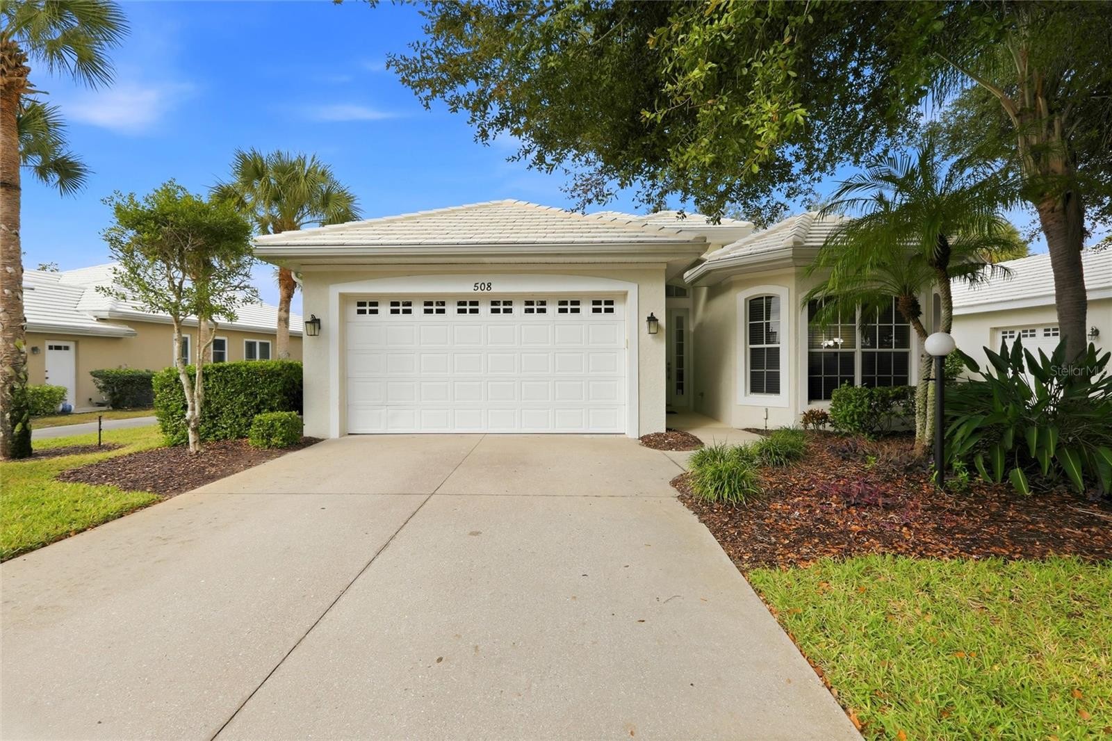 508 FALLBROOK DR