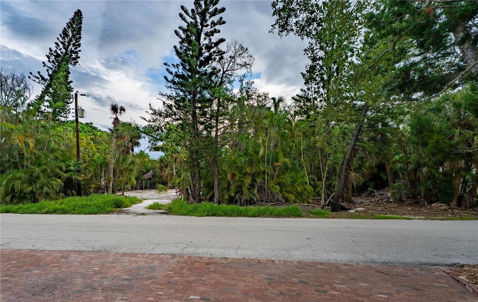 5323 CALLE FLORIDA