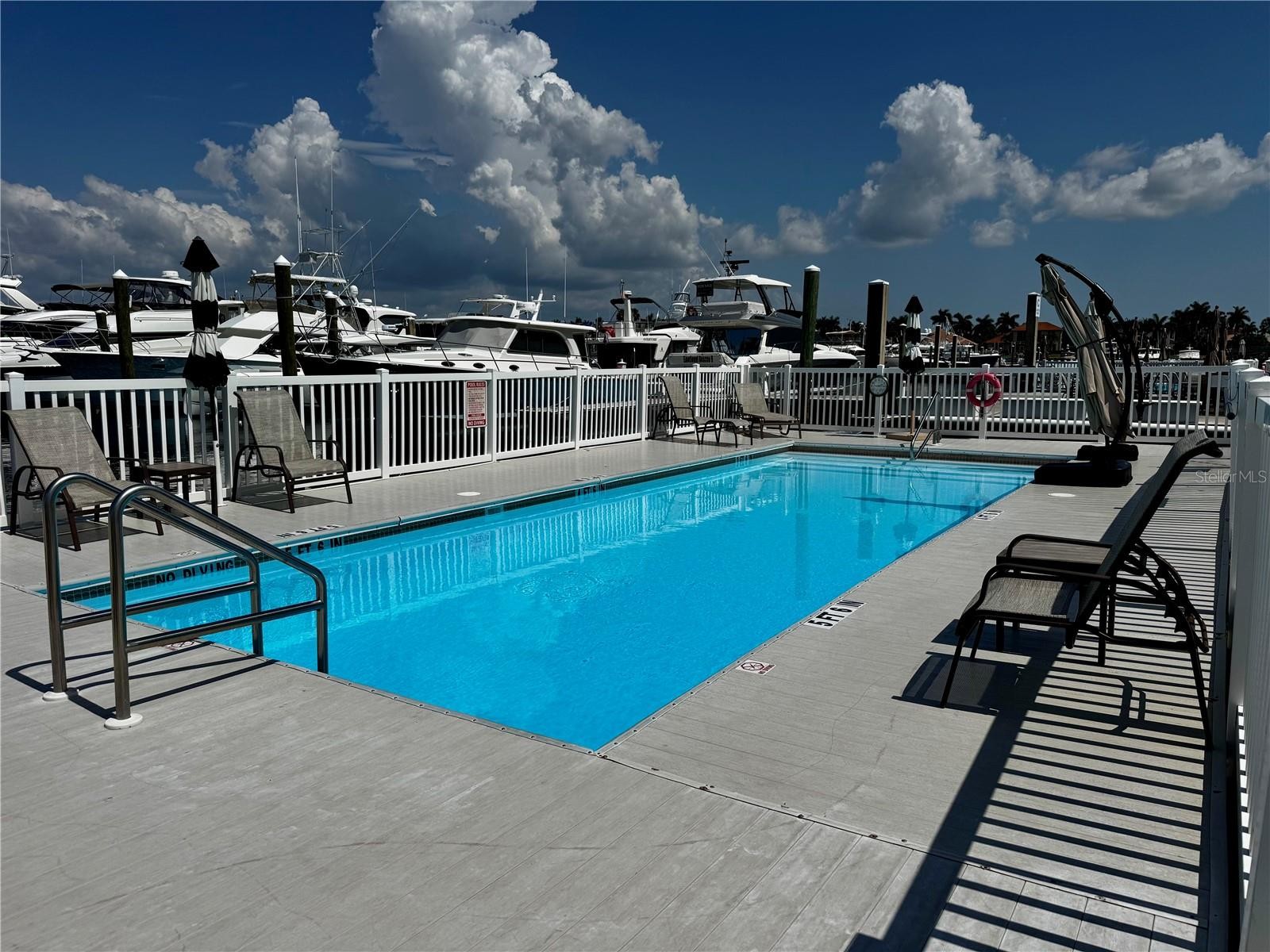 102 RIVIERA DUNES WAY #N-13