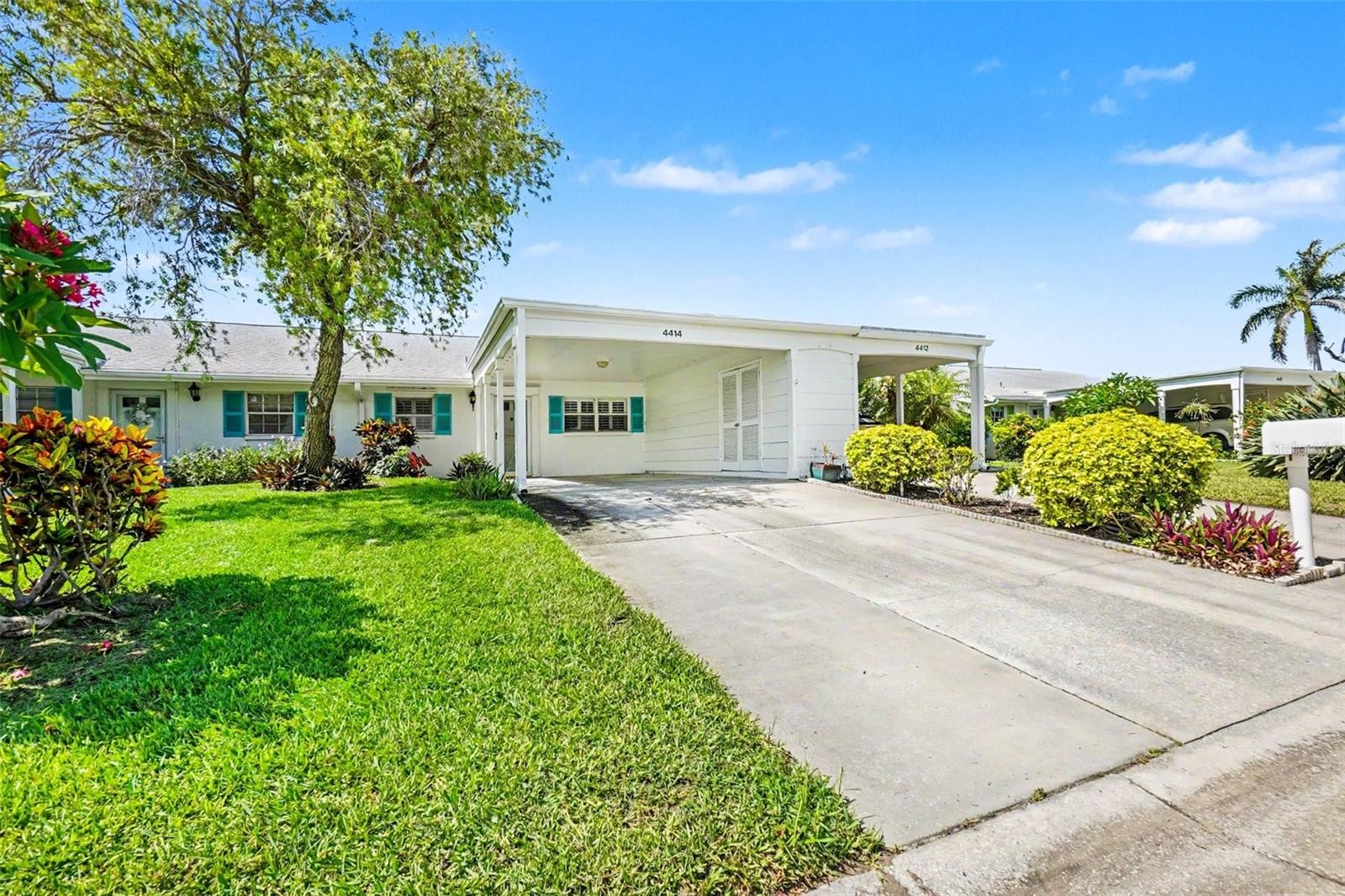4414 MOUNT VERNON DR #0