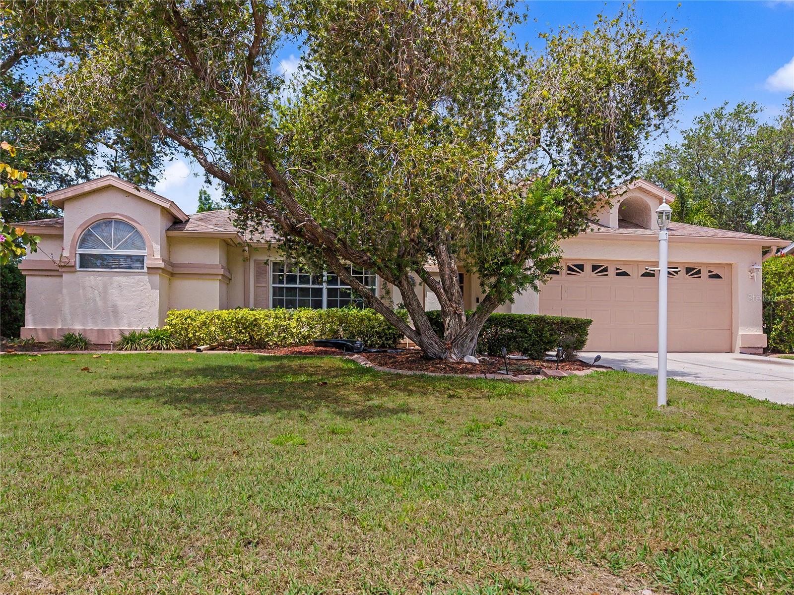 5657 29TH STREET CIR E