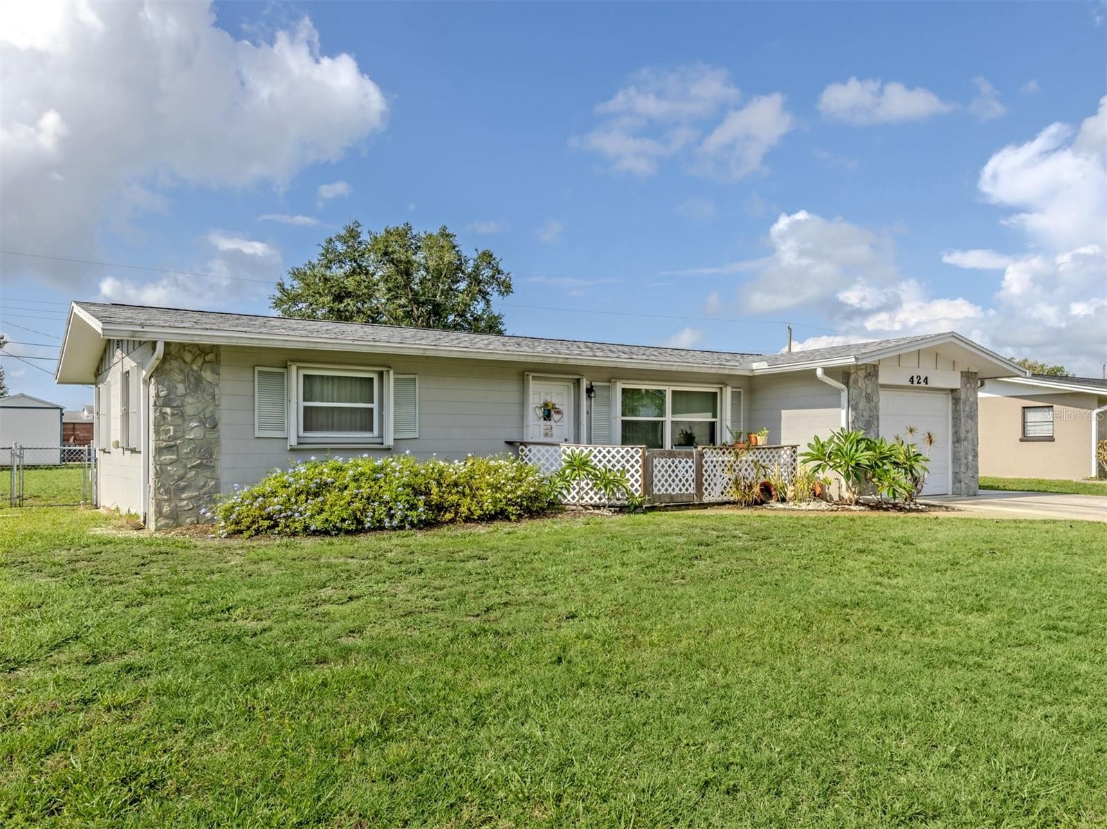 424 CENTER RD