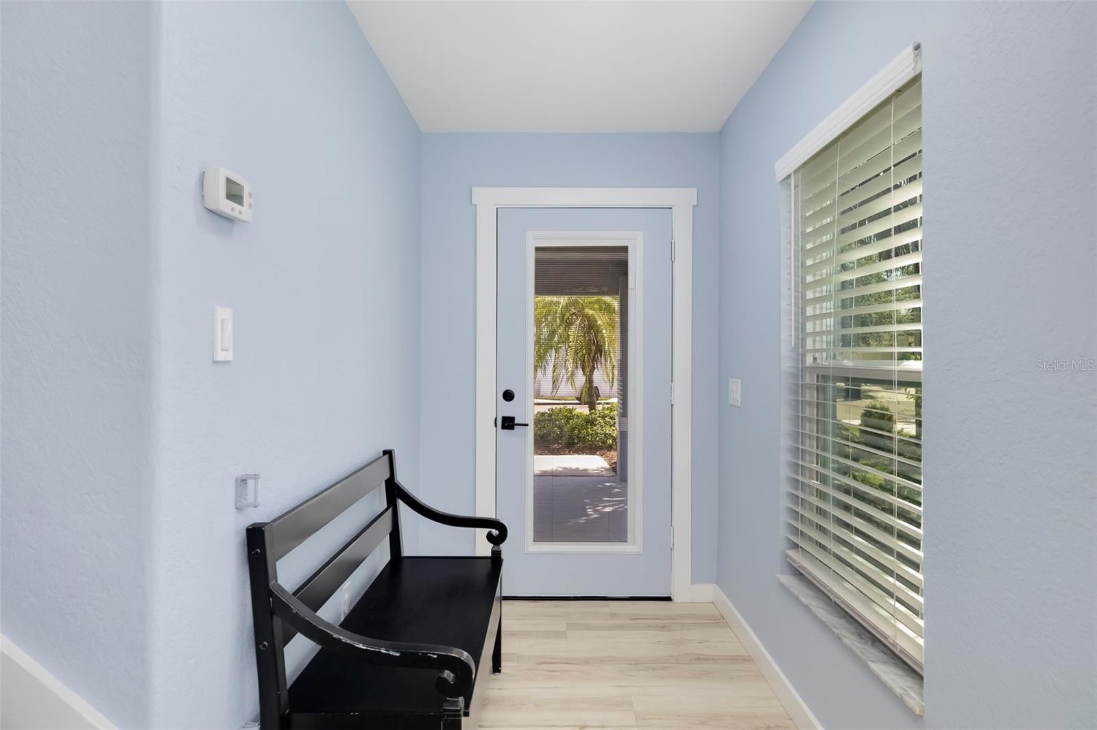 206 BEACON HARBOUR LOOP