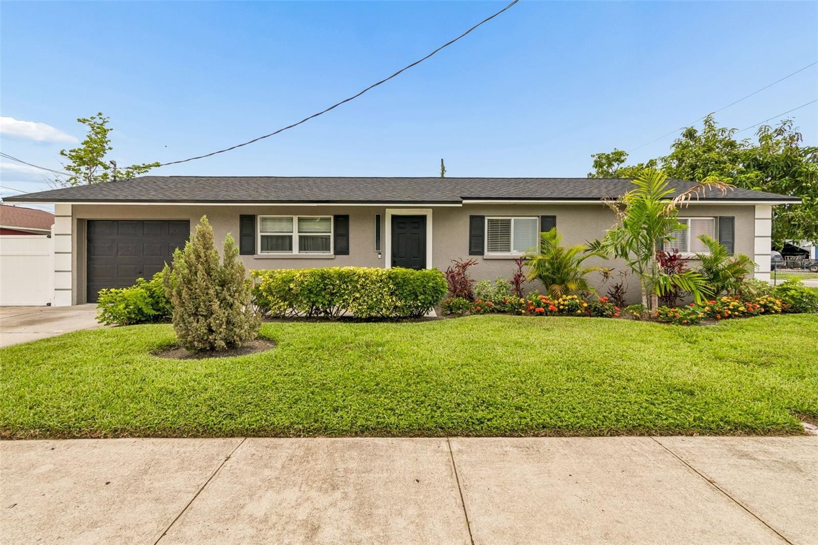 1129 4TH AVE W