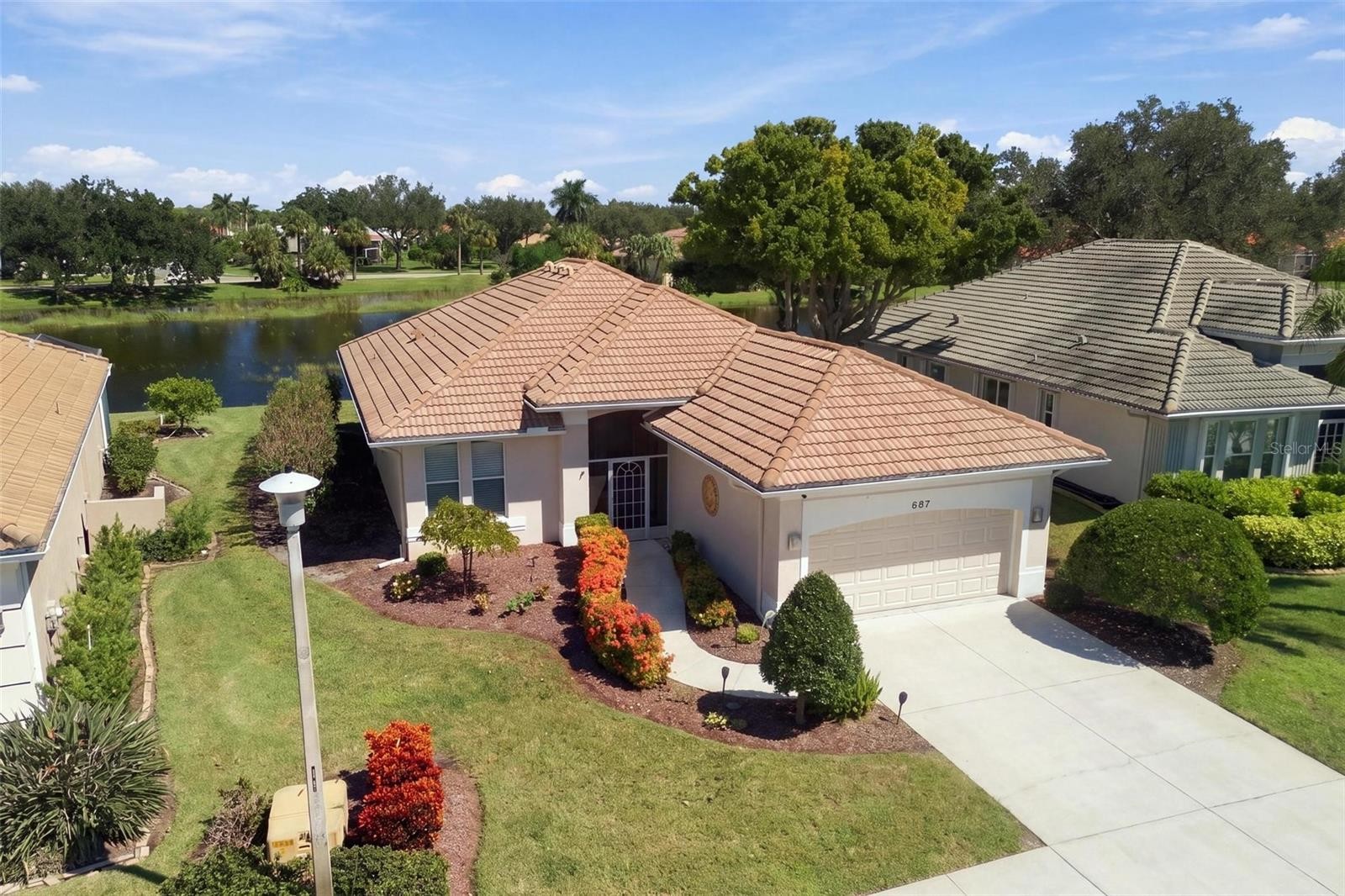 687 LAKESCENE DR