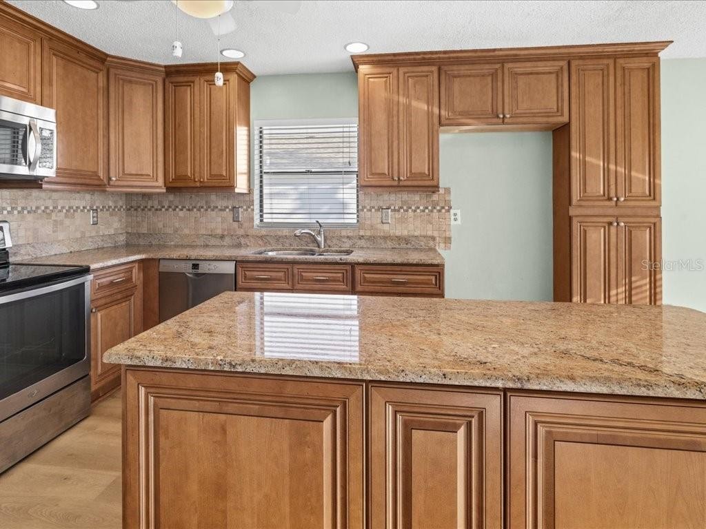 411 CYPRESS FOREST DR