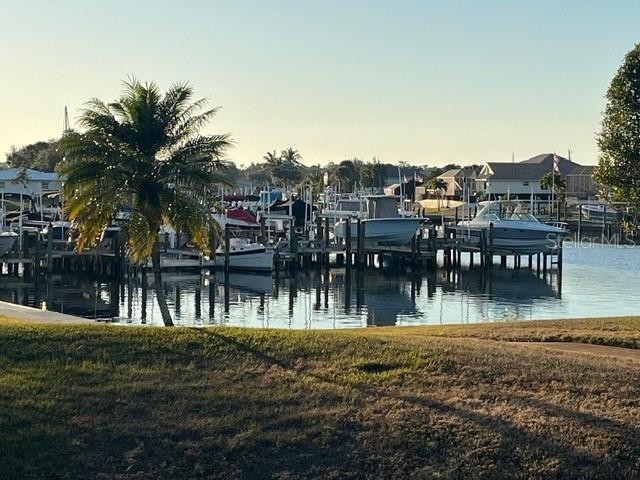 150 ENGLEWOOD ISLES PKWY #304