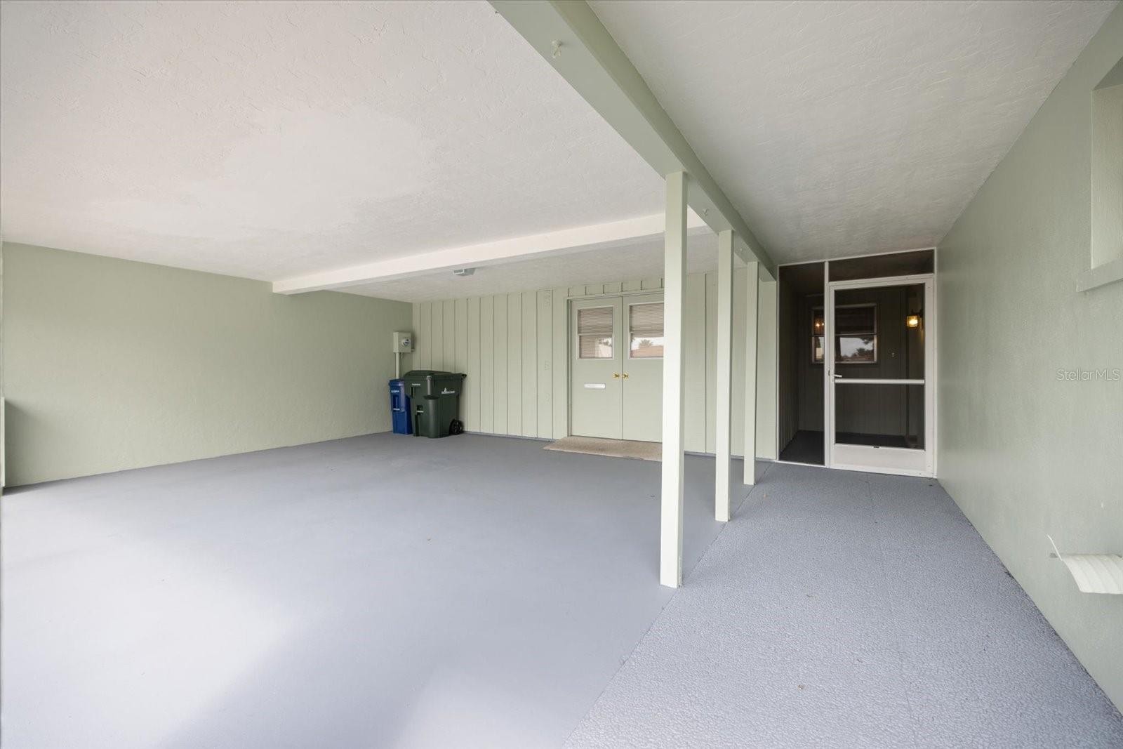 3230 VILLAGE GREEN DR #1032