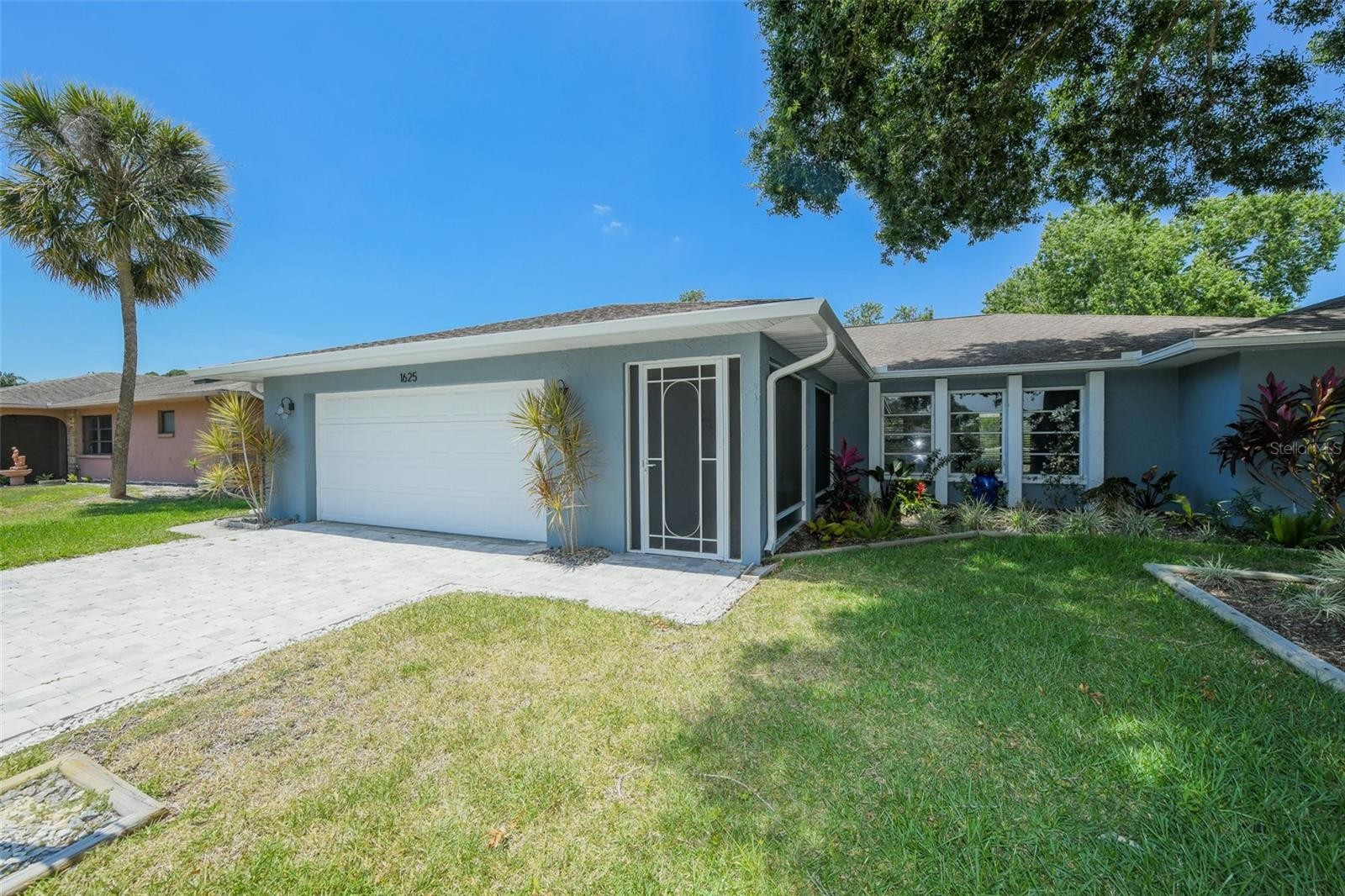 1625 BAY HILL CIR
