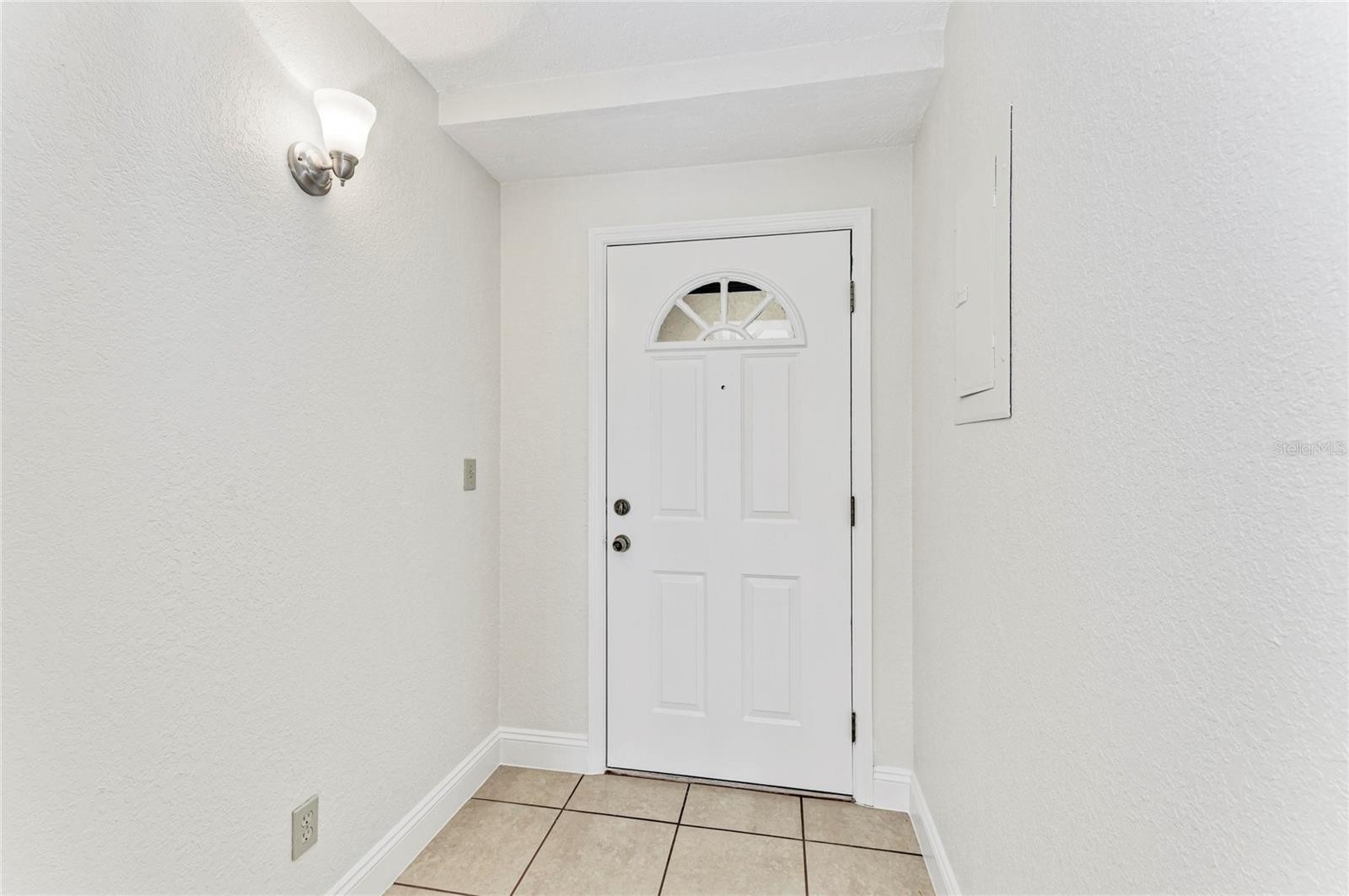 5614 ASHTON LAKE DR #5614