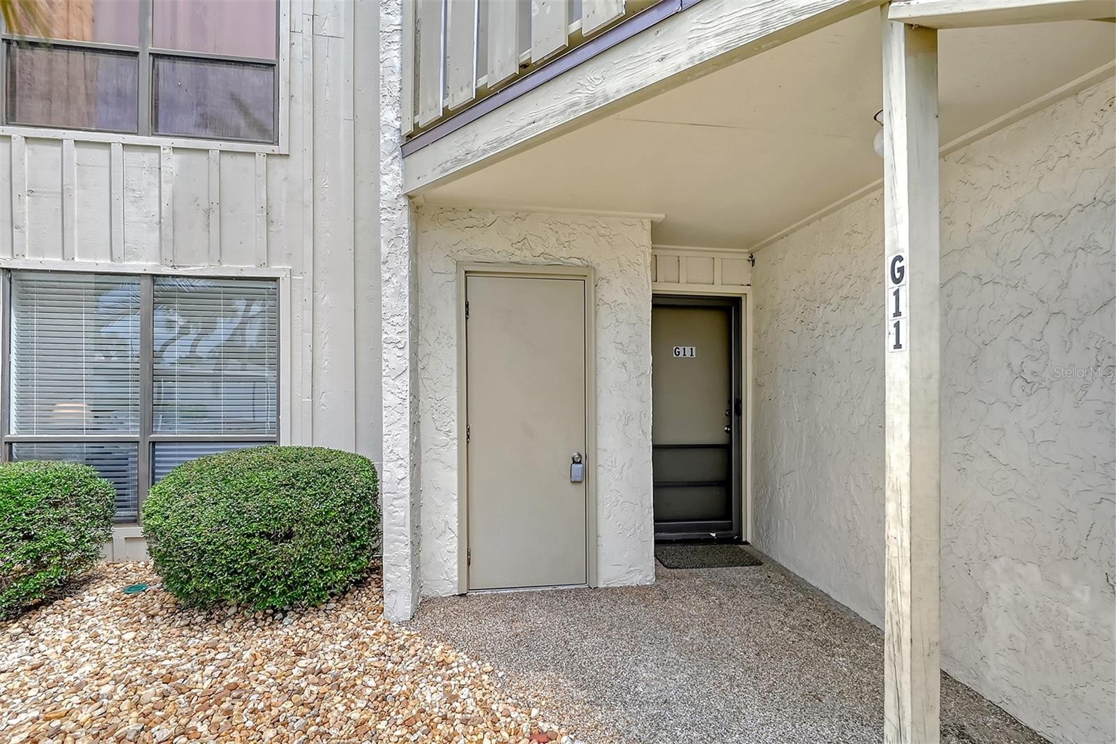 6157 MIDNIGHT PASS RD #G11