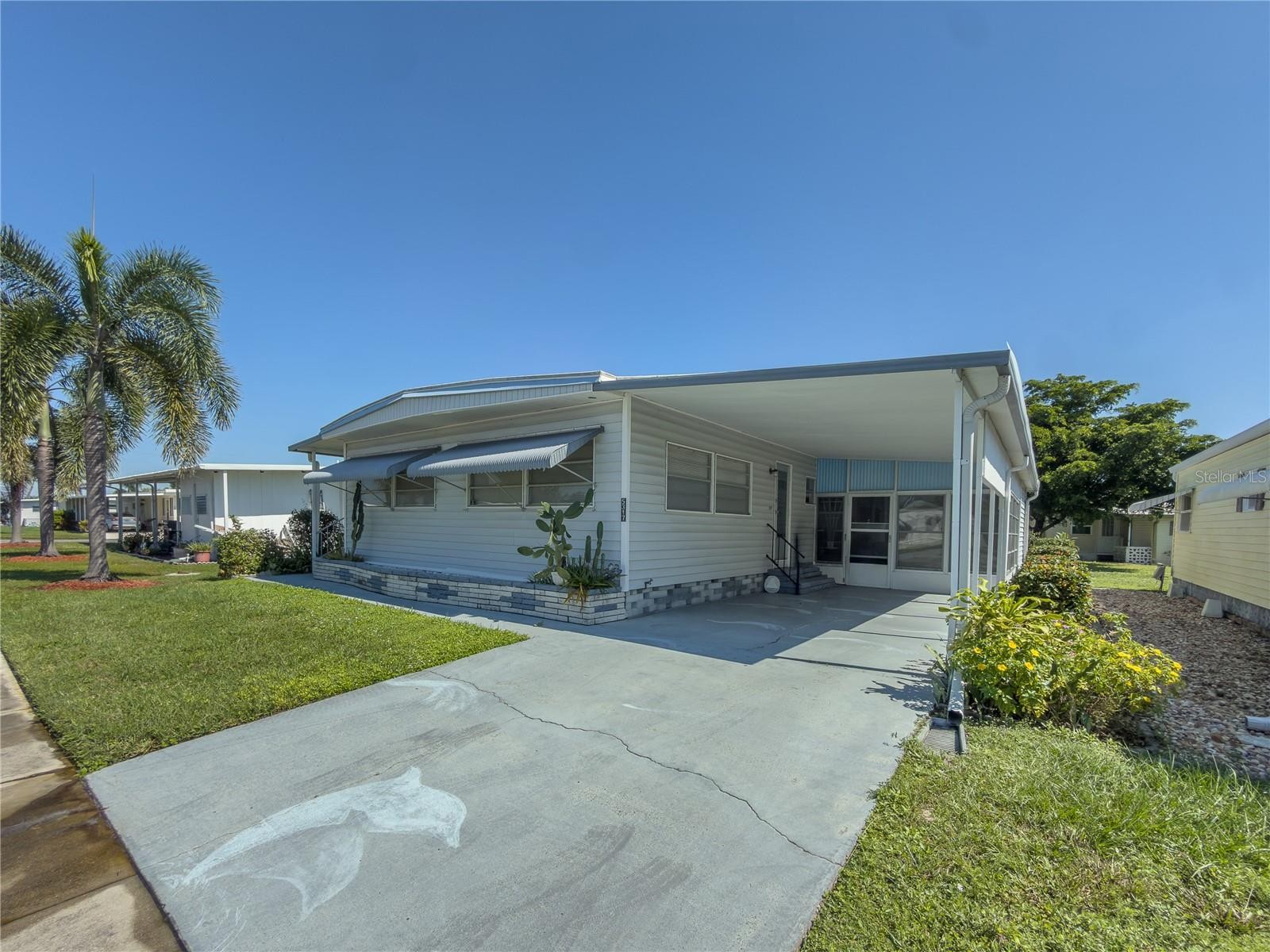 5317 CHATEAU LN