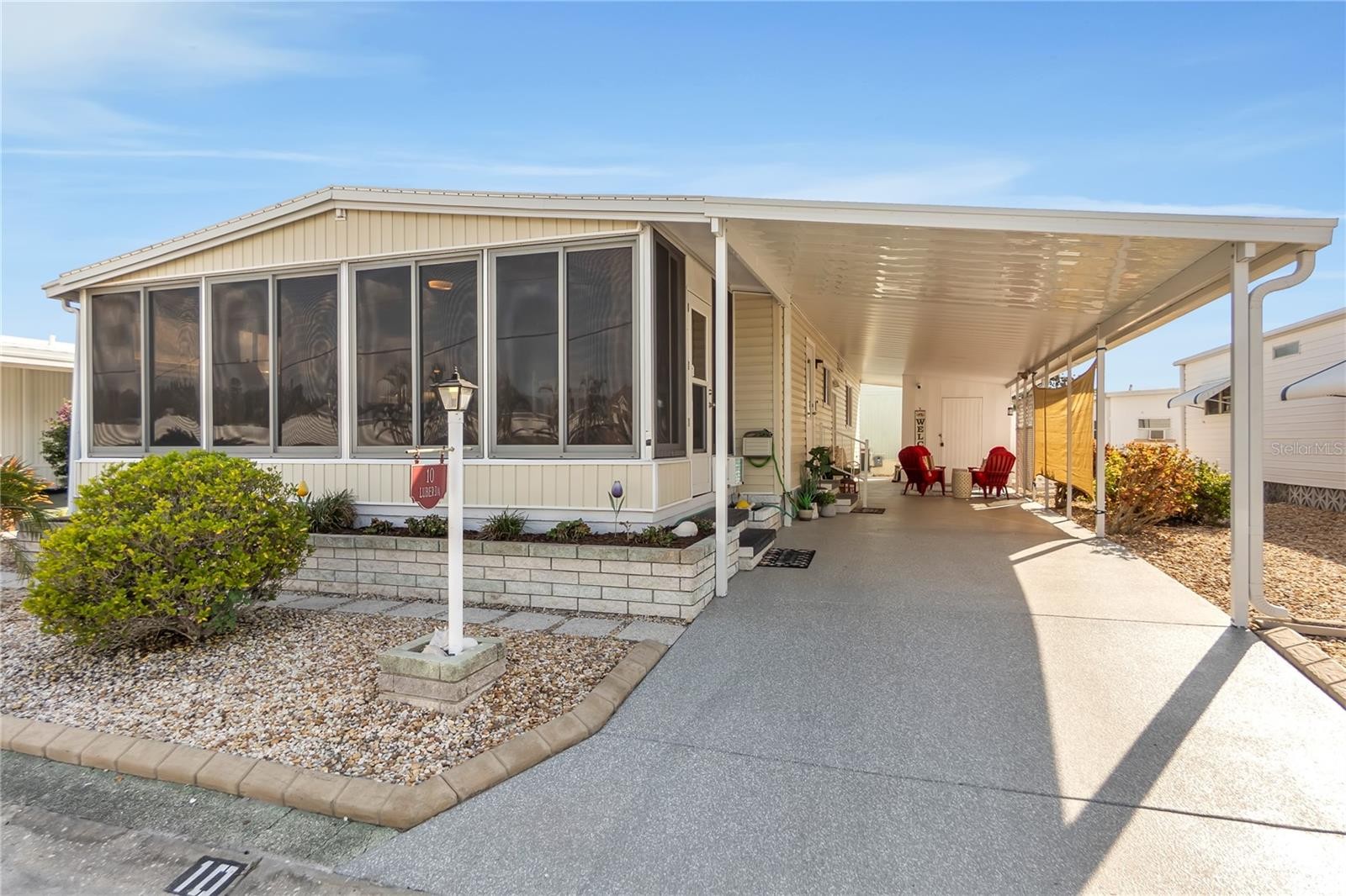 2107 PALMA SOLA BLVD #10