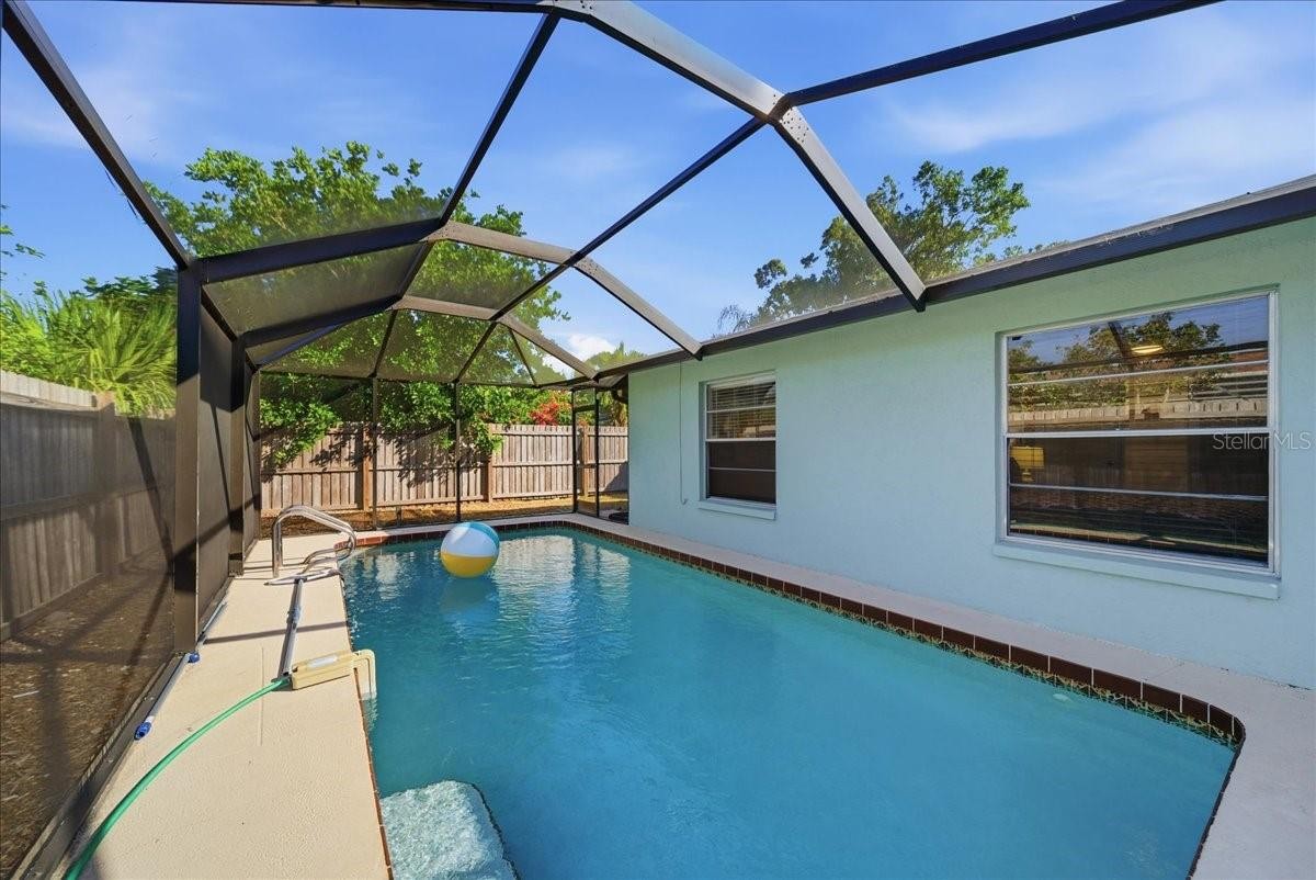 5883 WHISTLEWOOD CIR