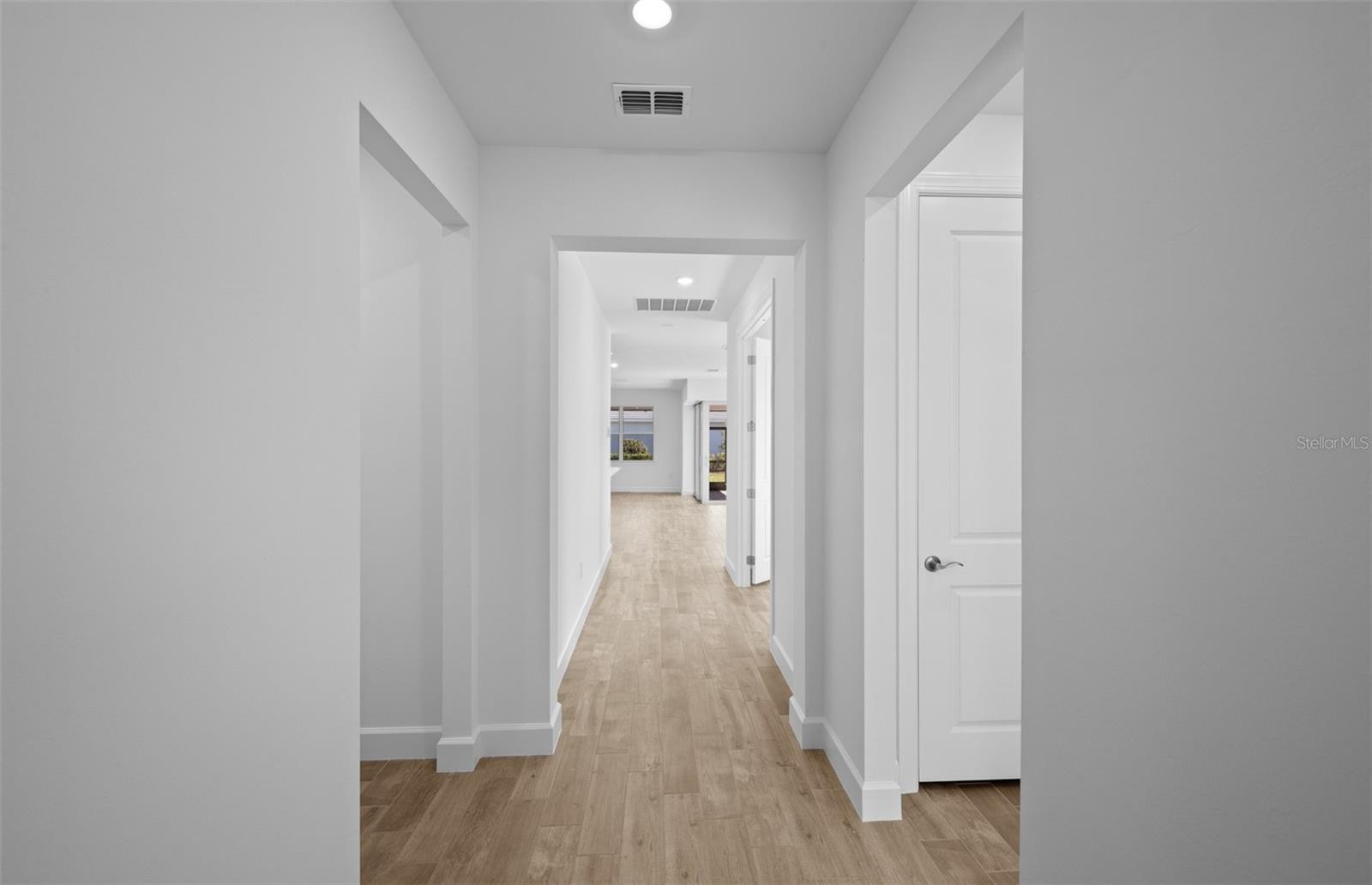 6990 MINNEOLA CT