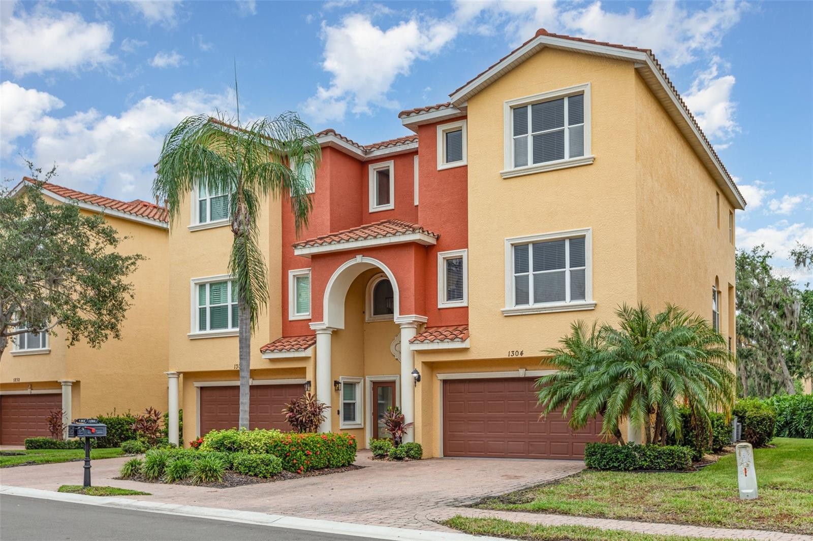 1304 3RD STREET CIR E
