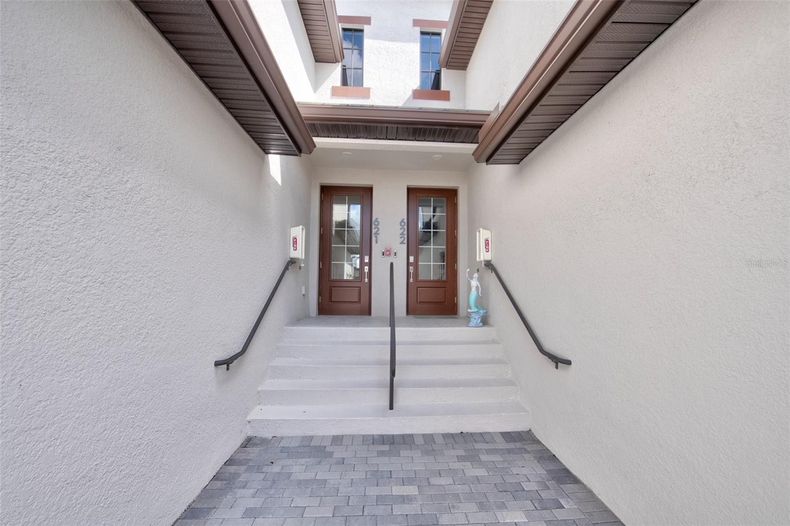 5707 N HONORE AVE #621