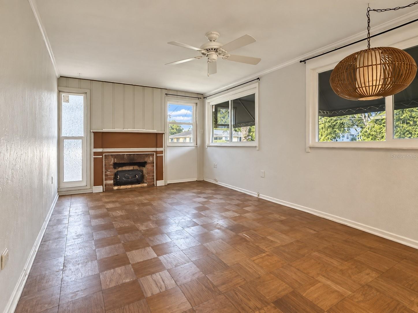 2921 7TH AVE W