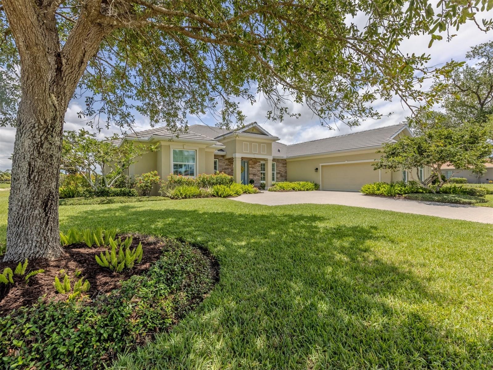 19751 COBBLESTONE CIR