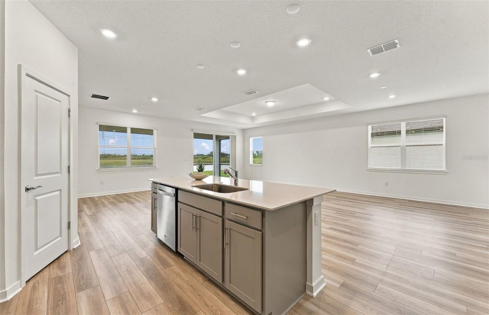 10045 TRELLIS VINE WAY