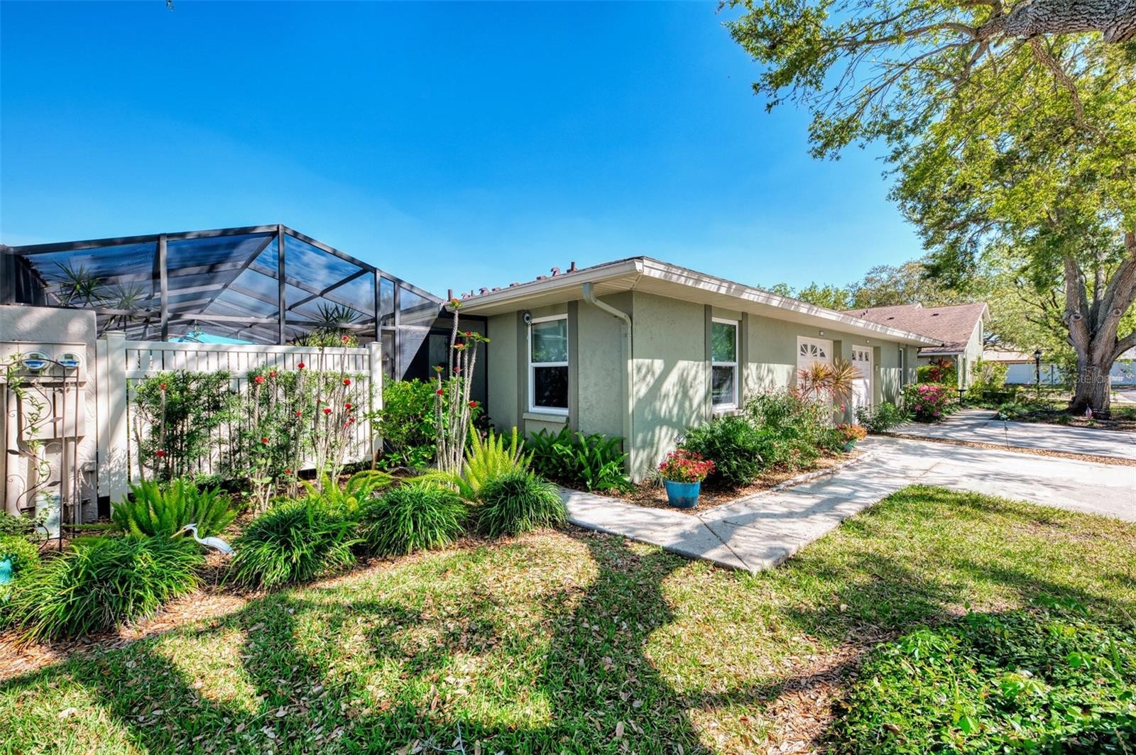 4091 CENTER POINTE PL #40A