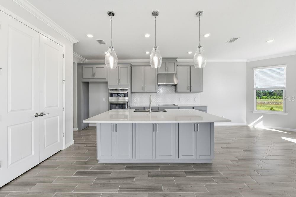 6916 PRAIRIE OAK WAY