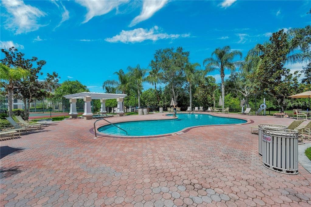 5122 NORTHRIDGE RD #102