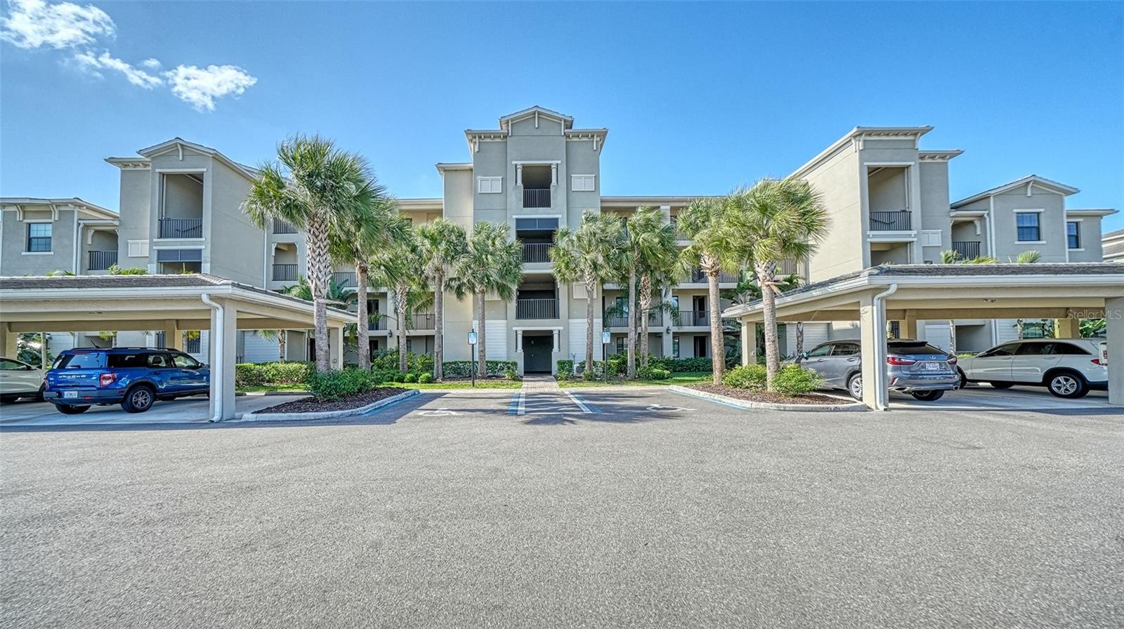 18114 GAWTHROP DR #308