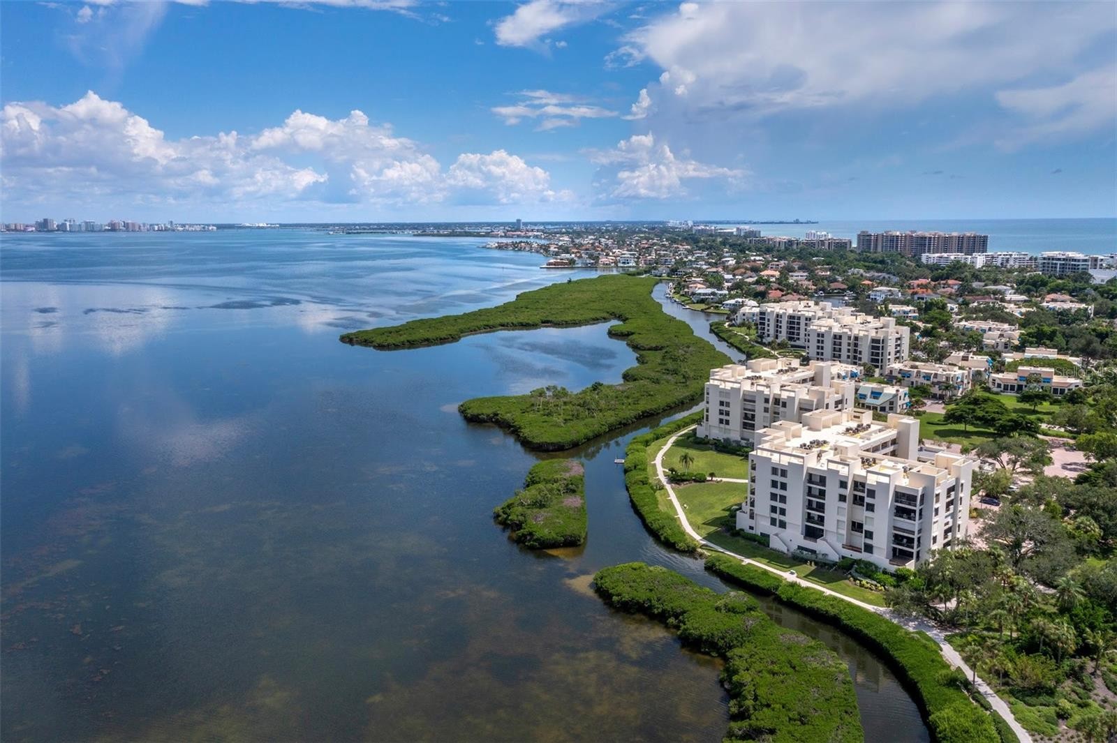 2020 HARBOURSIDE DR #442