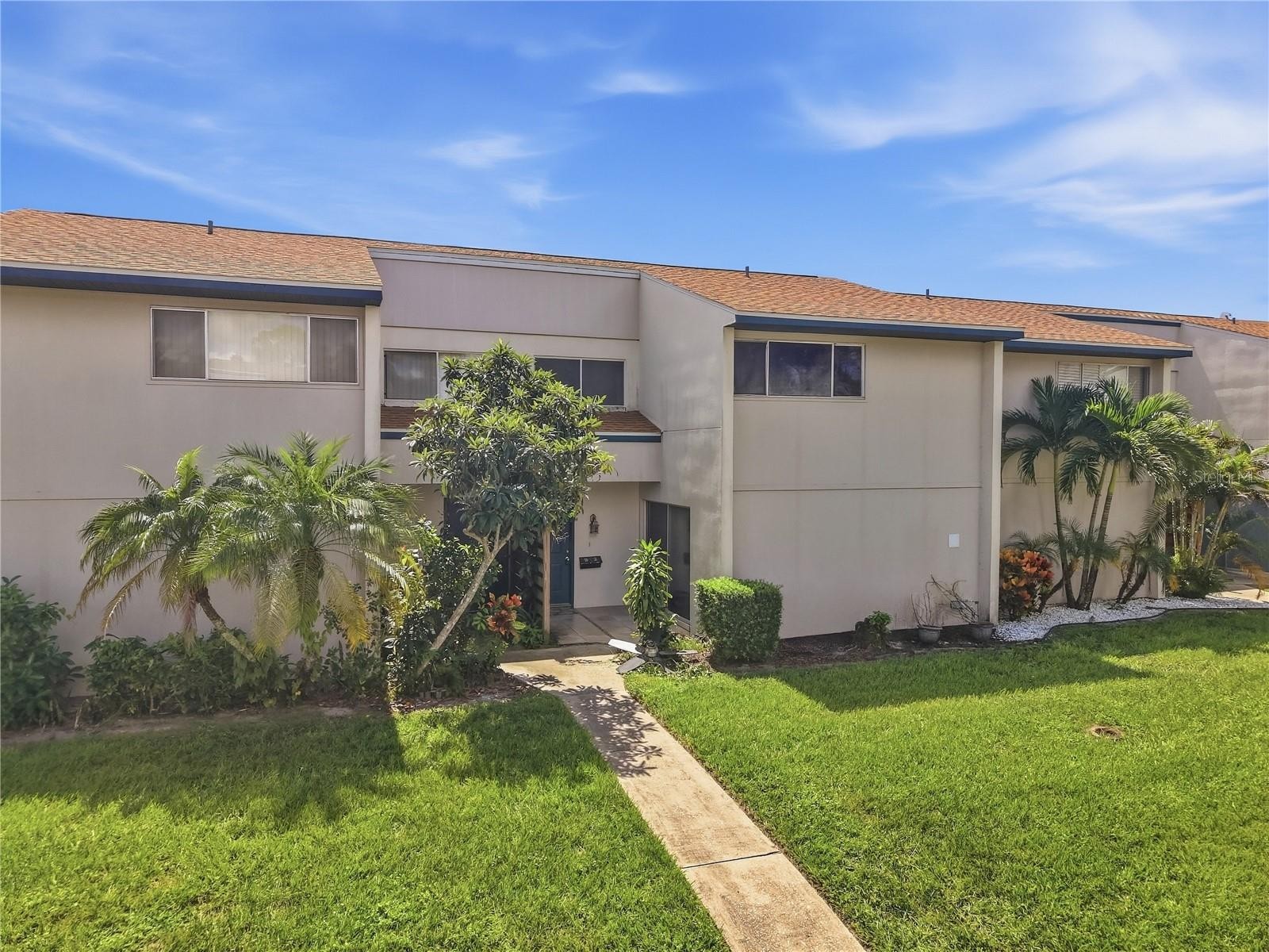 912 BYRON LN #5C