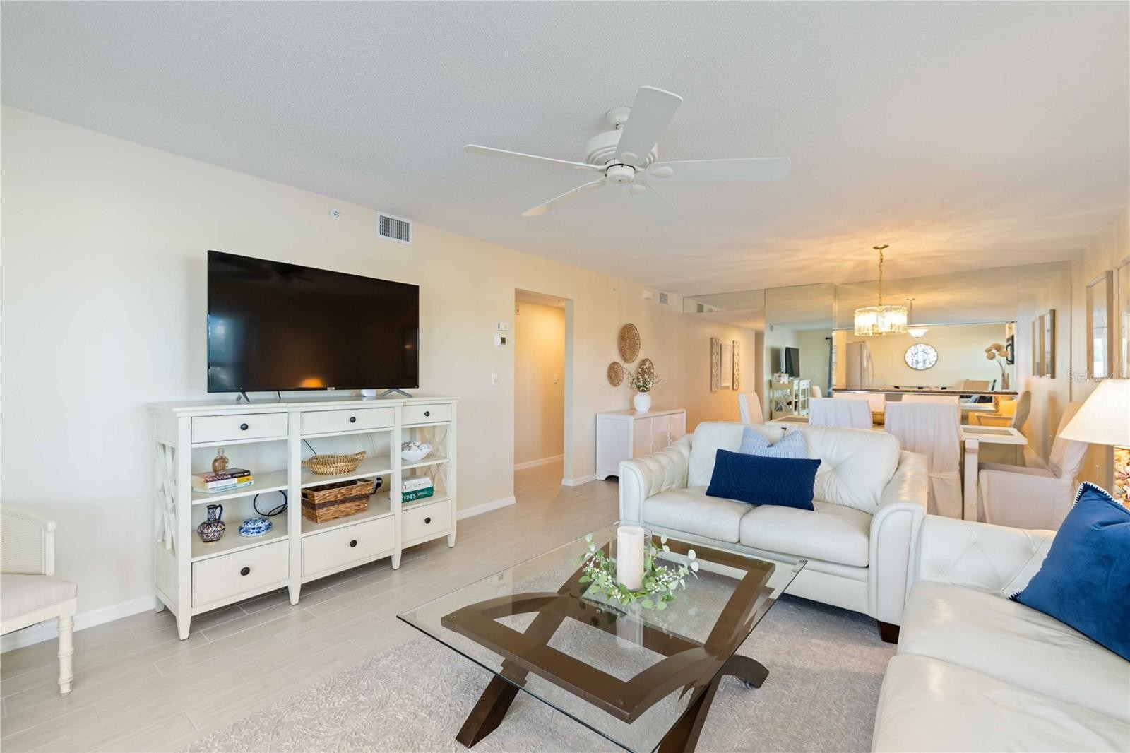 9300 CLUBSIDE CIR #1208