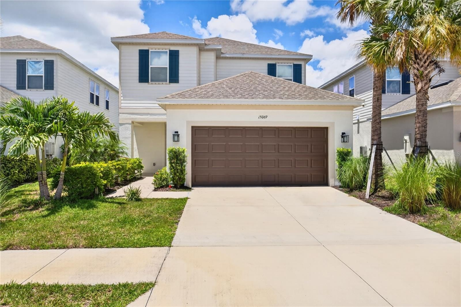 15069 SHADY PALMS LN