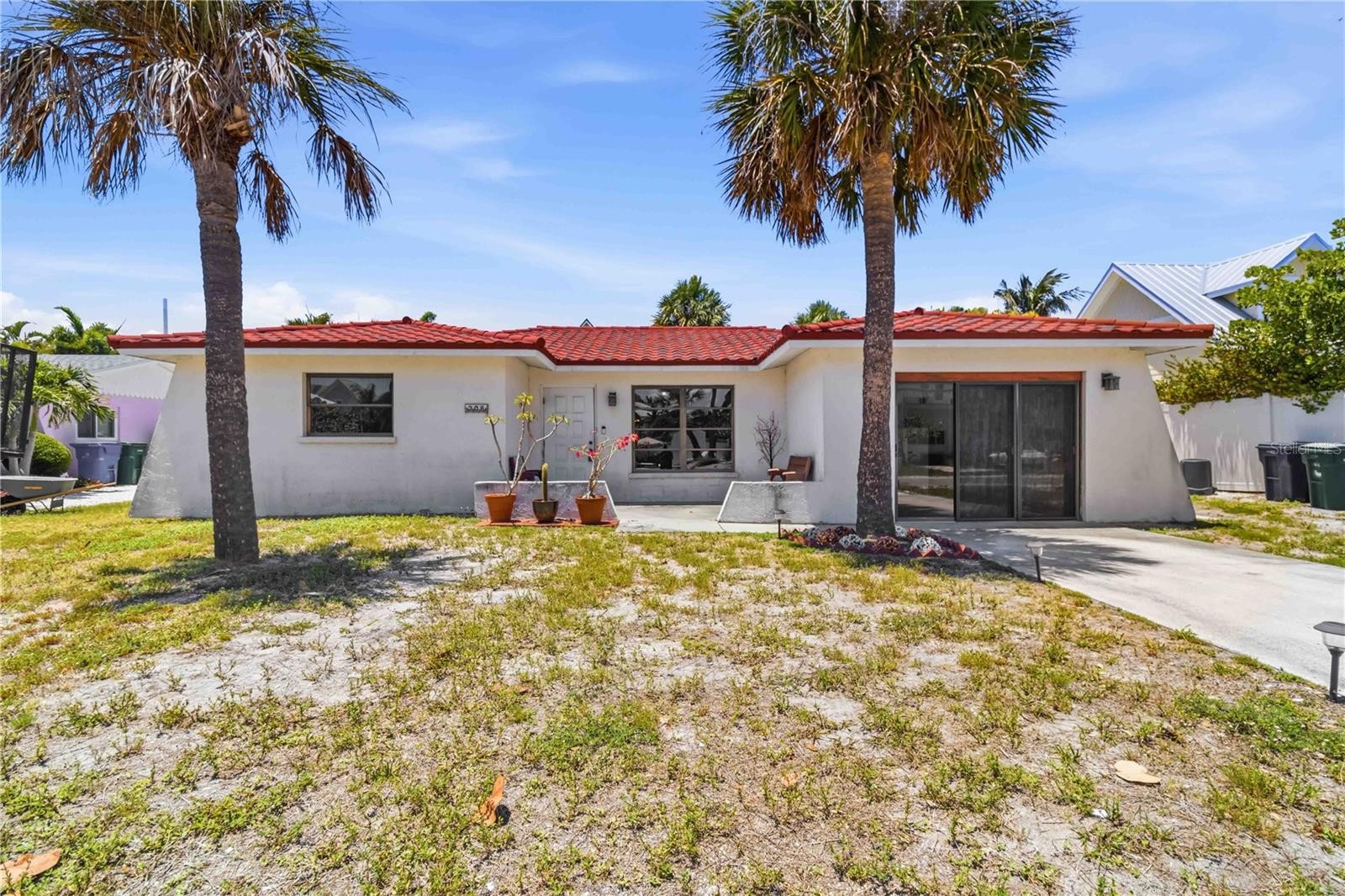 306 PALM AVE