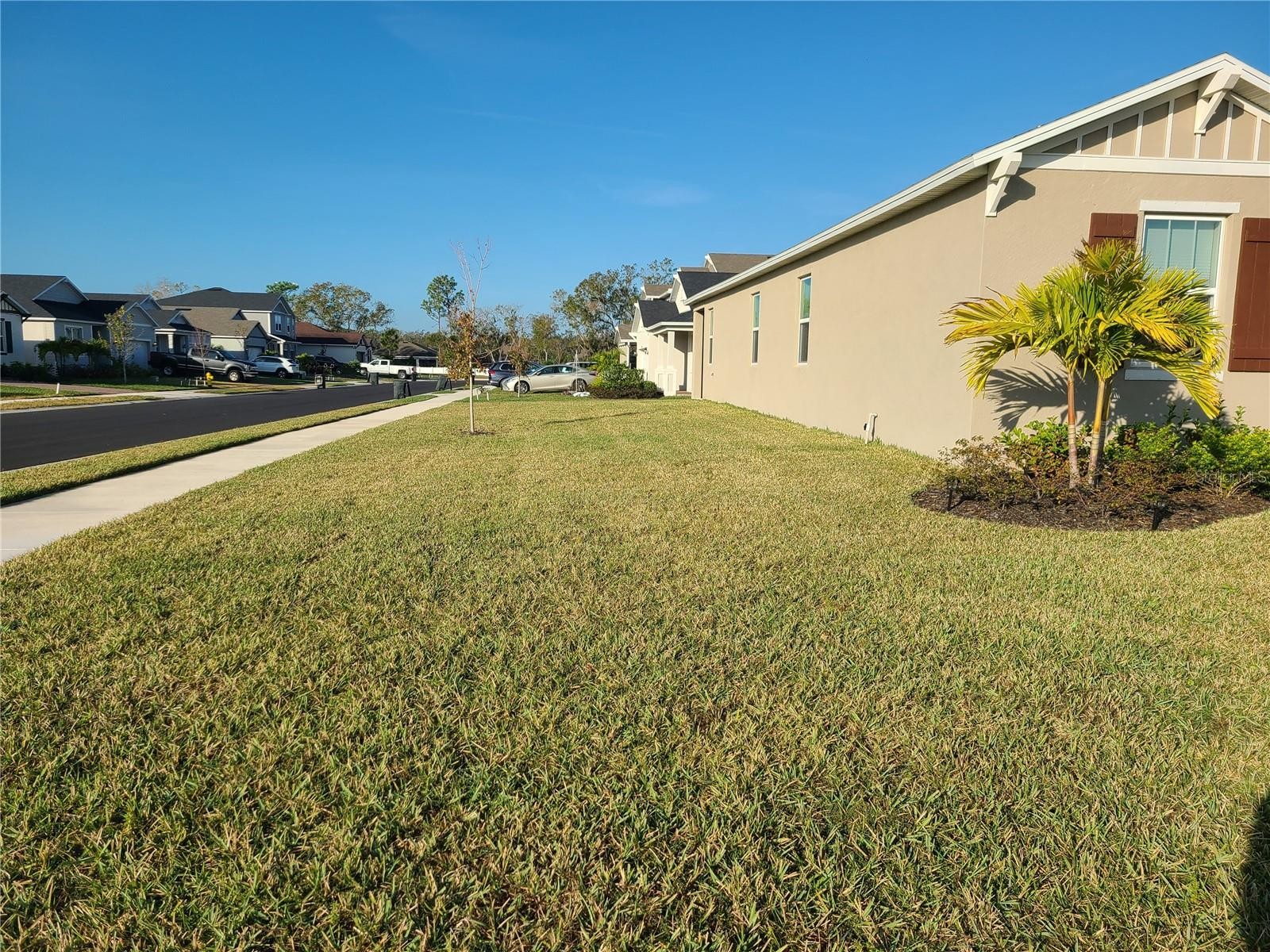 5736 143RD CT E