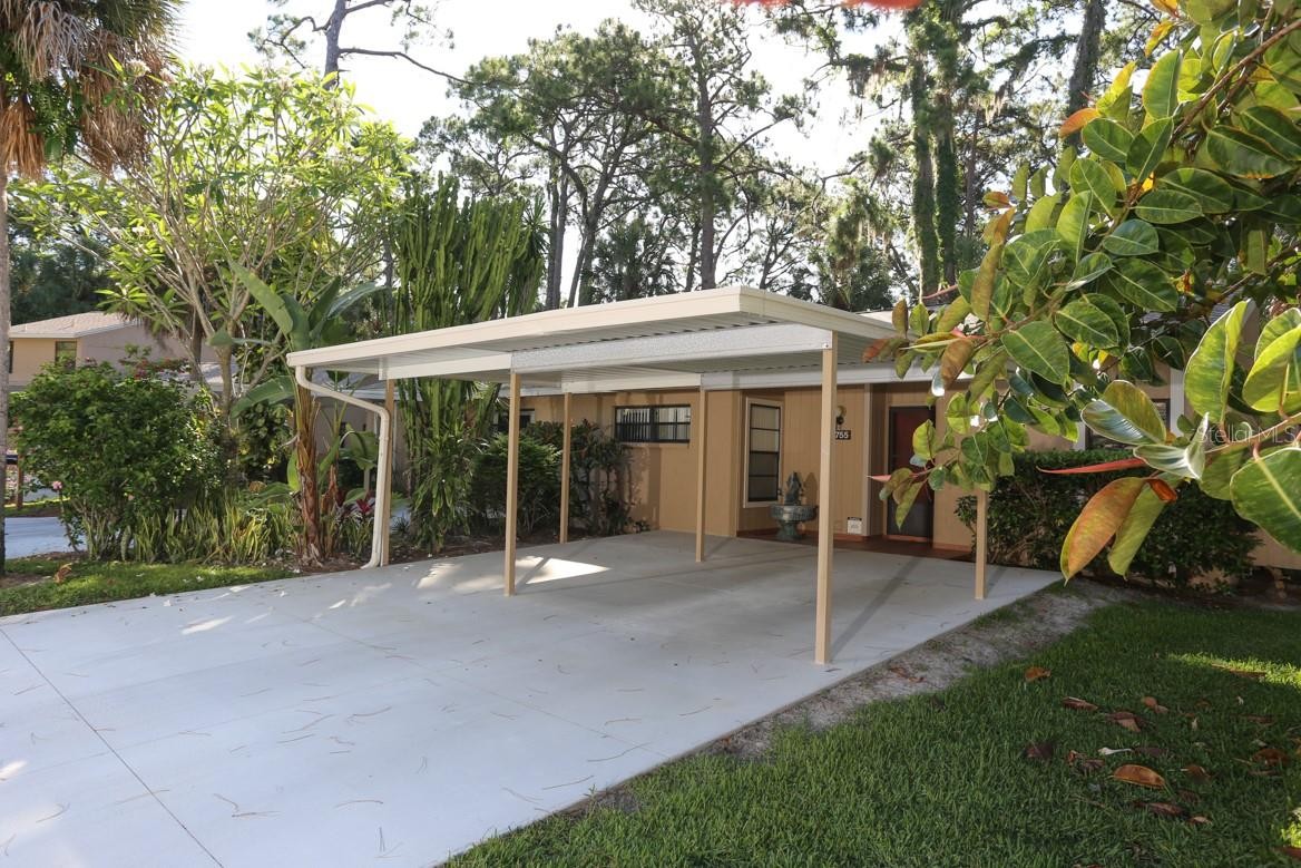 4755 VILLAGE GARDENS DR #88