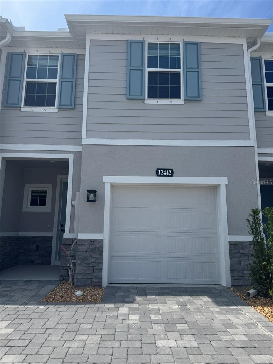 12442 AMBER CREEK CIR