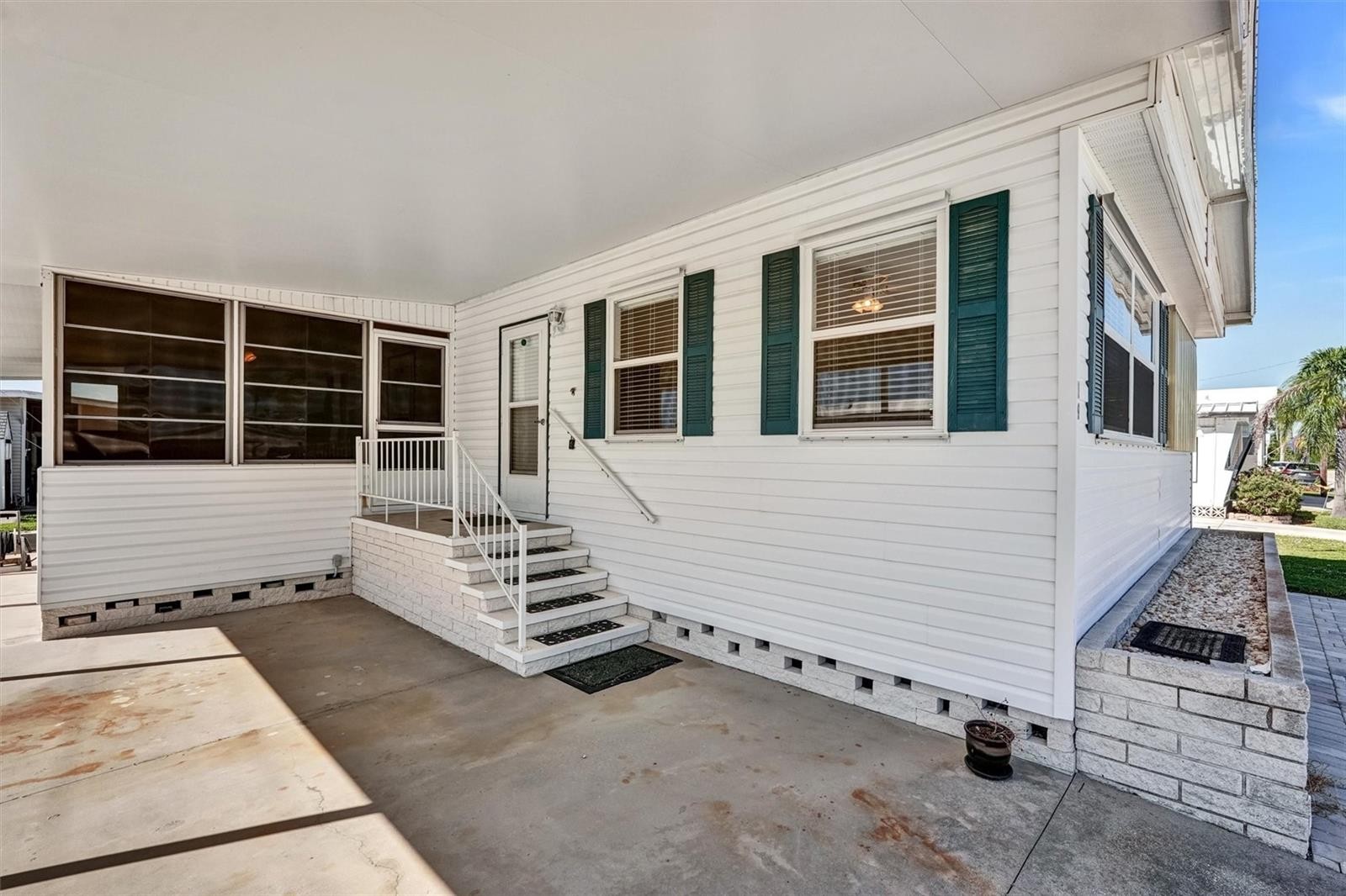 10315 CORTEZ RD W #19H