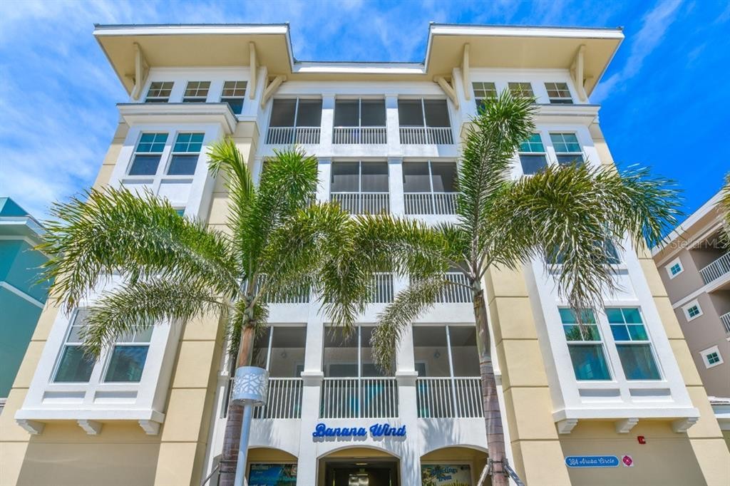 384 ARUBA CIR #201