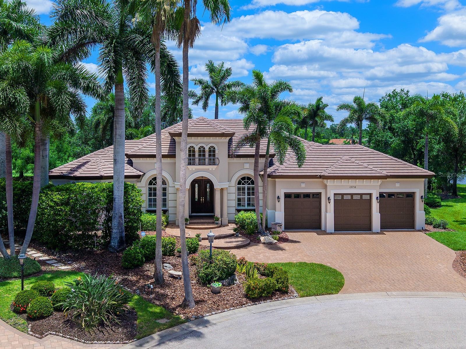 13716 RED ROCK PL