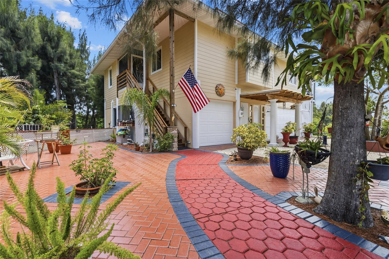 10007 TAMIAMI TRL S