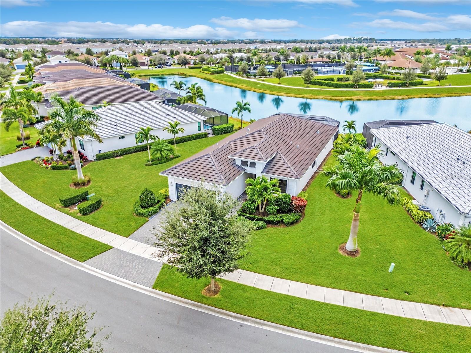 4939 SURFSIDE CIR