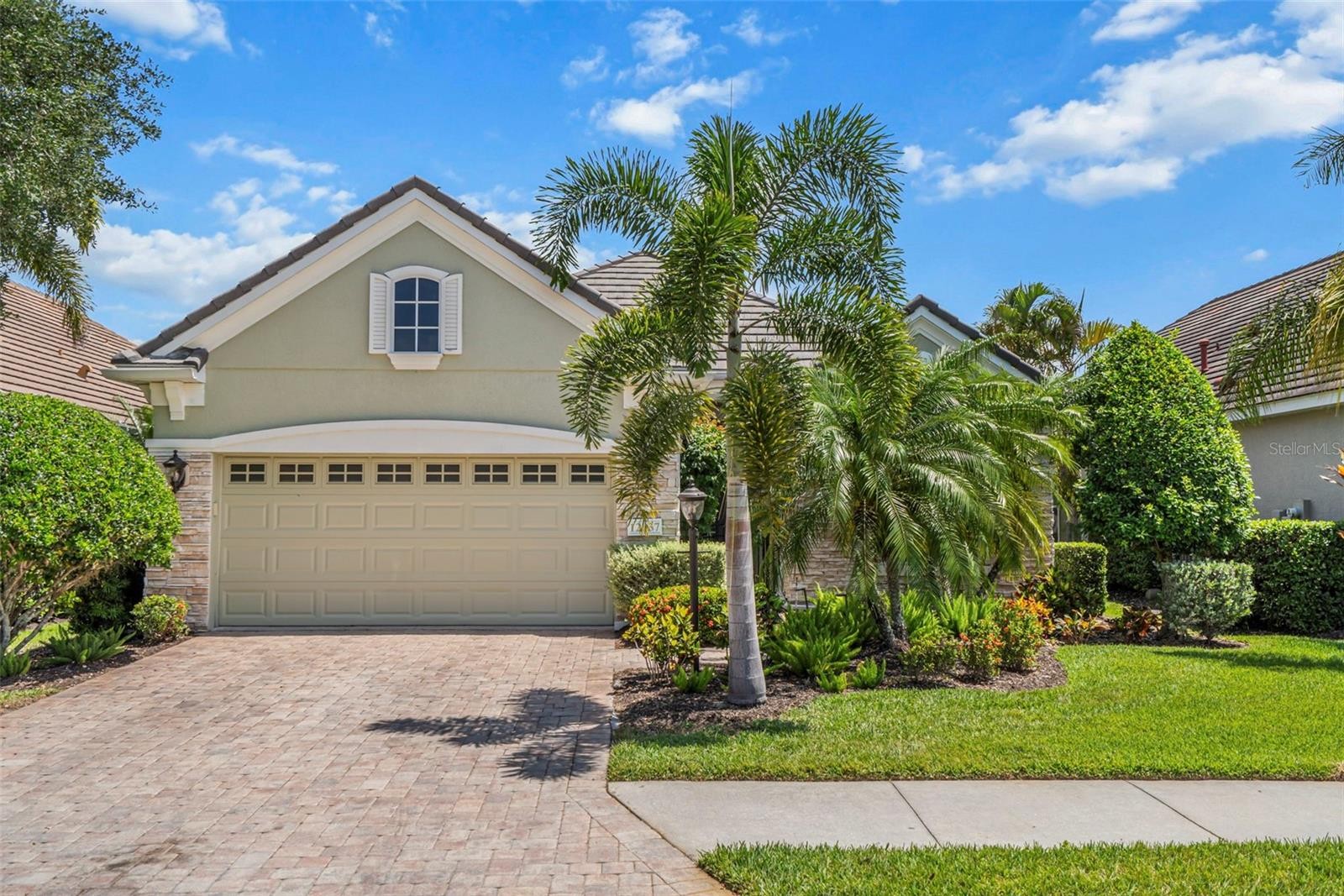 12037 THORNHILL CT