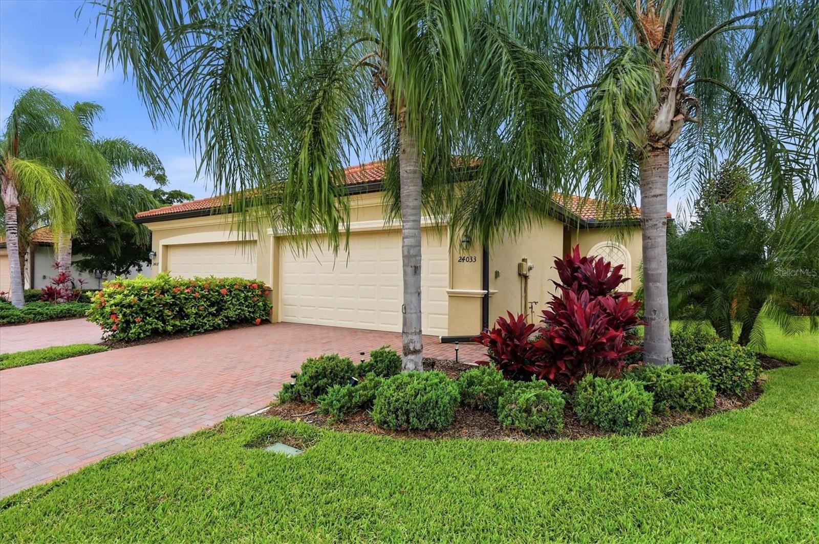 24033 CANTERWOOD WAY