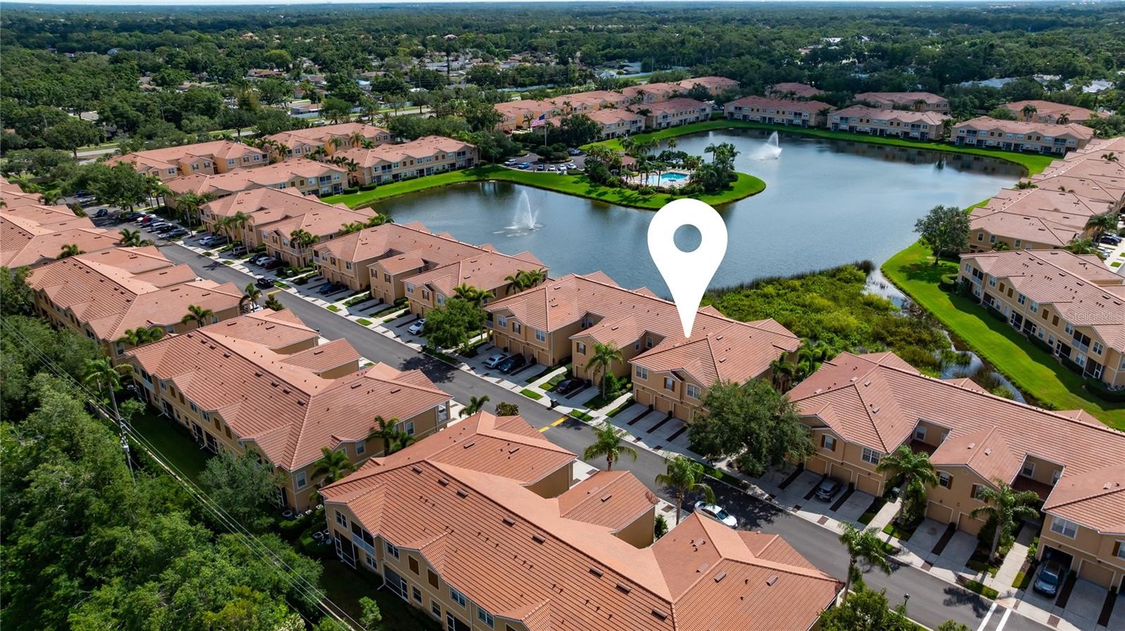 3760 PARKRIDGE CIR #23-204