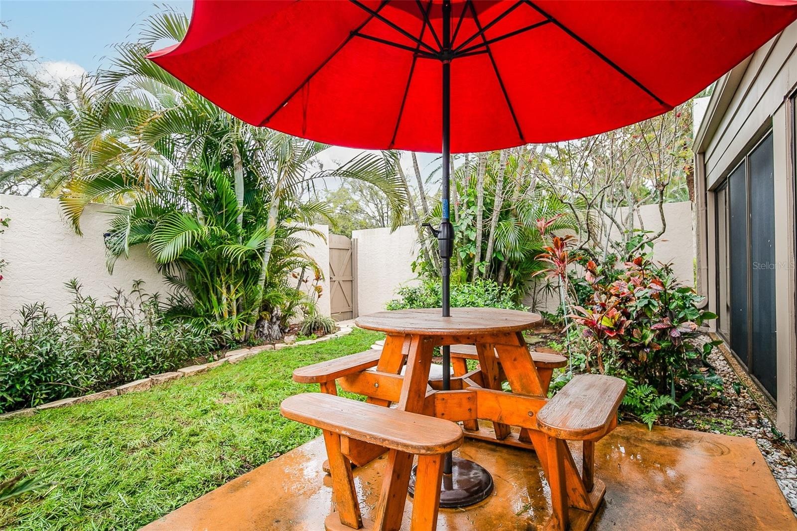 509 LAKESIDE DR #509