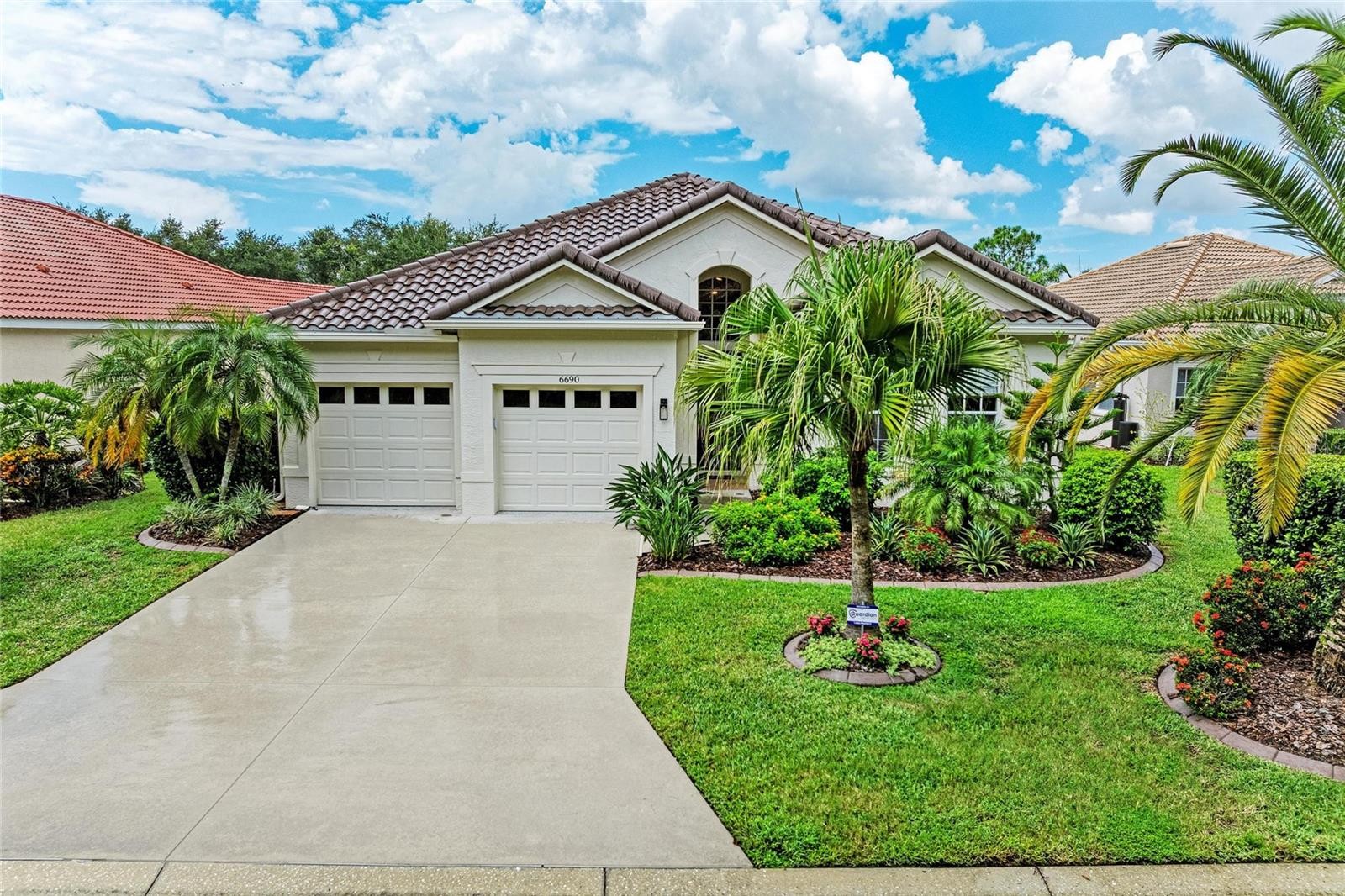 6690 TAILFEATHER WAY